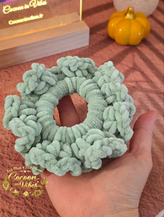 Chouchou Froufrou Tout Doux XXL - Création artisanale au crochet Cocoon in Vibes