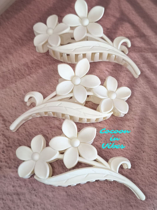 Grande pince à cheveux Duo de Fleurs – Coloris Vanille Rosé (11,5 cm x 5,5 cm)