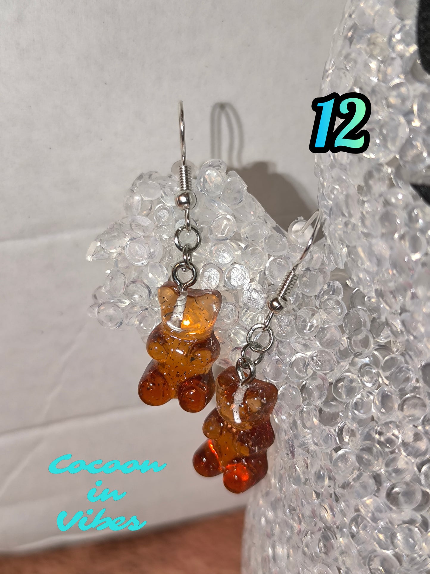Boucles d’oreilles Nounours Gélifiés – N°12 Marron Clair → Marron Foncé Pailleté (Création artisanale Cocoon In Vibes)