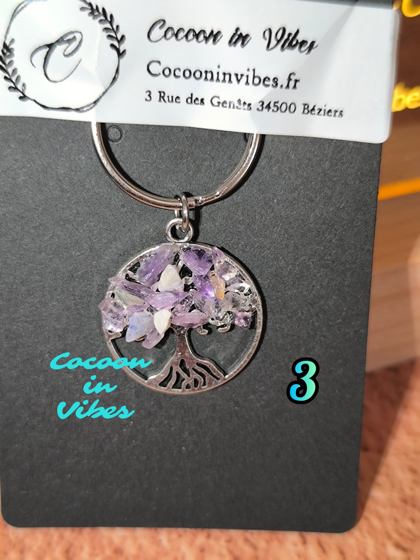 Porte-clés Arbre de Vie & pierres colorées – Un éclat de symbolique à emporter partout