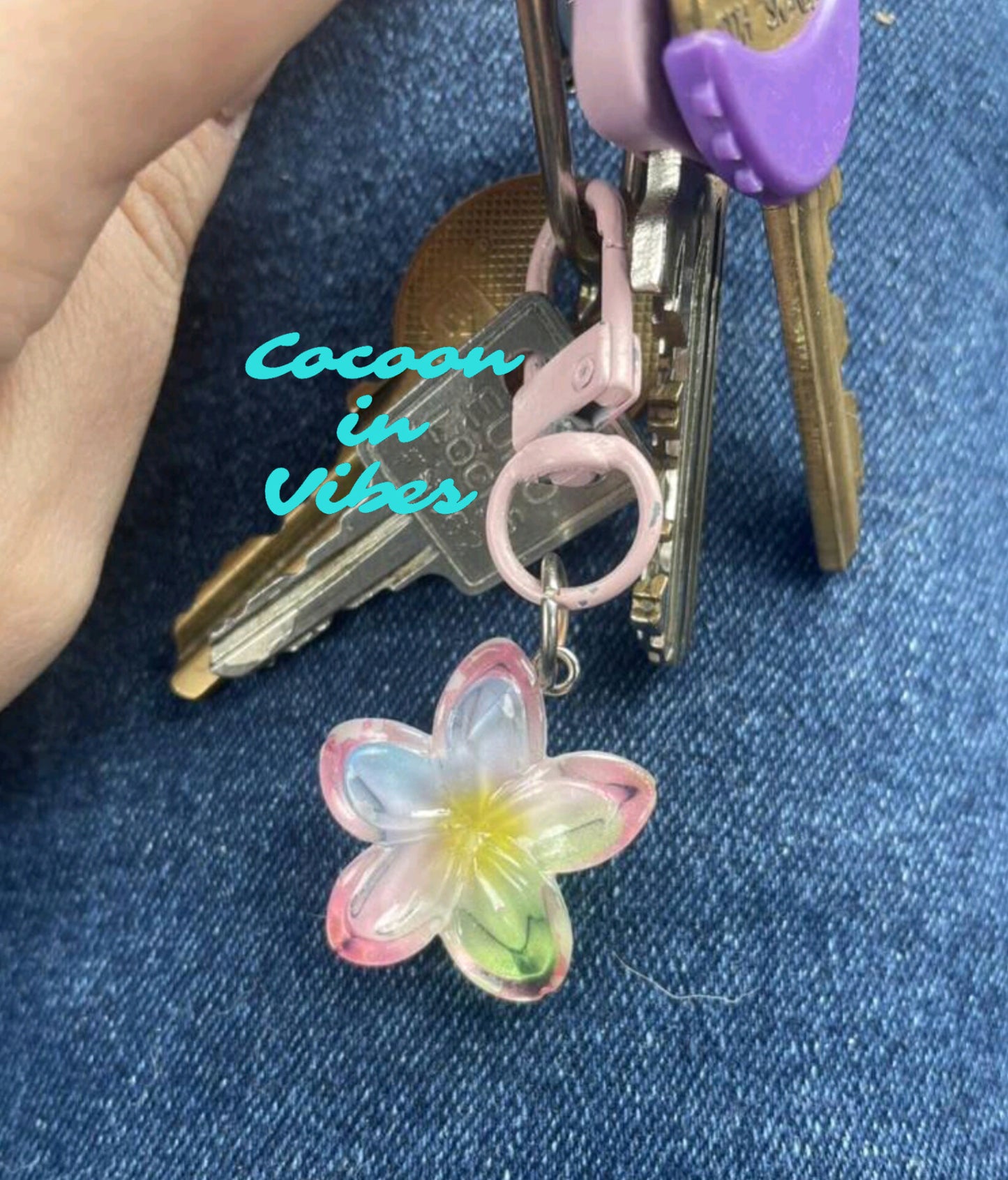 Bijoux de sac / Porte-clés Fleur de Monoï Multicolore - Éclat des îles au bout de vos clés