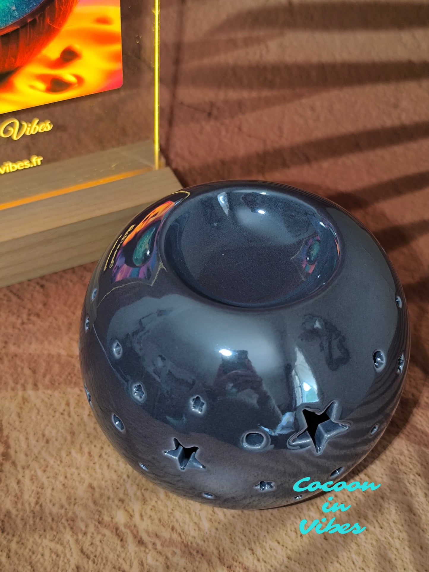 Brûleur Boule Étoiles Violettes Irisées – La Magie Cocooning Toute l’Année