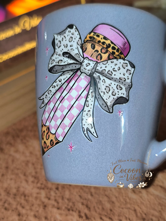 Tasse "Fin d'année scolaire" Violette – MERCI POUR CETTE BELLE ANNÉE – Pièce unique, création artisanale Cocoon in Vibes