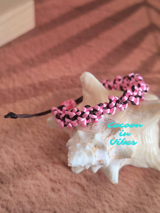 Bracelet “Sakura” – Création artisanale en macramé