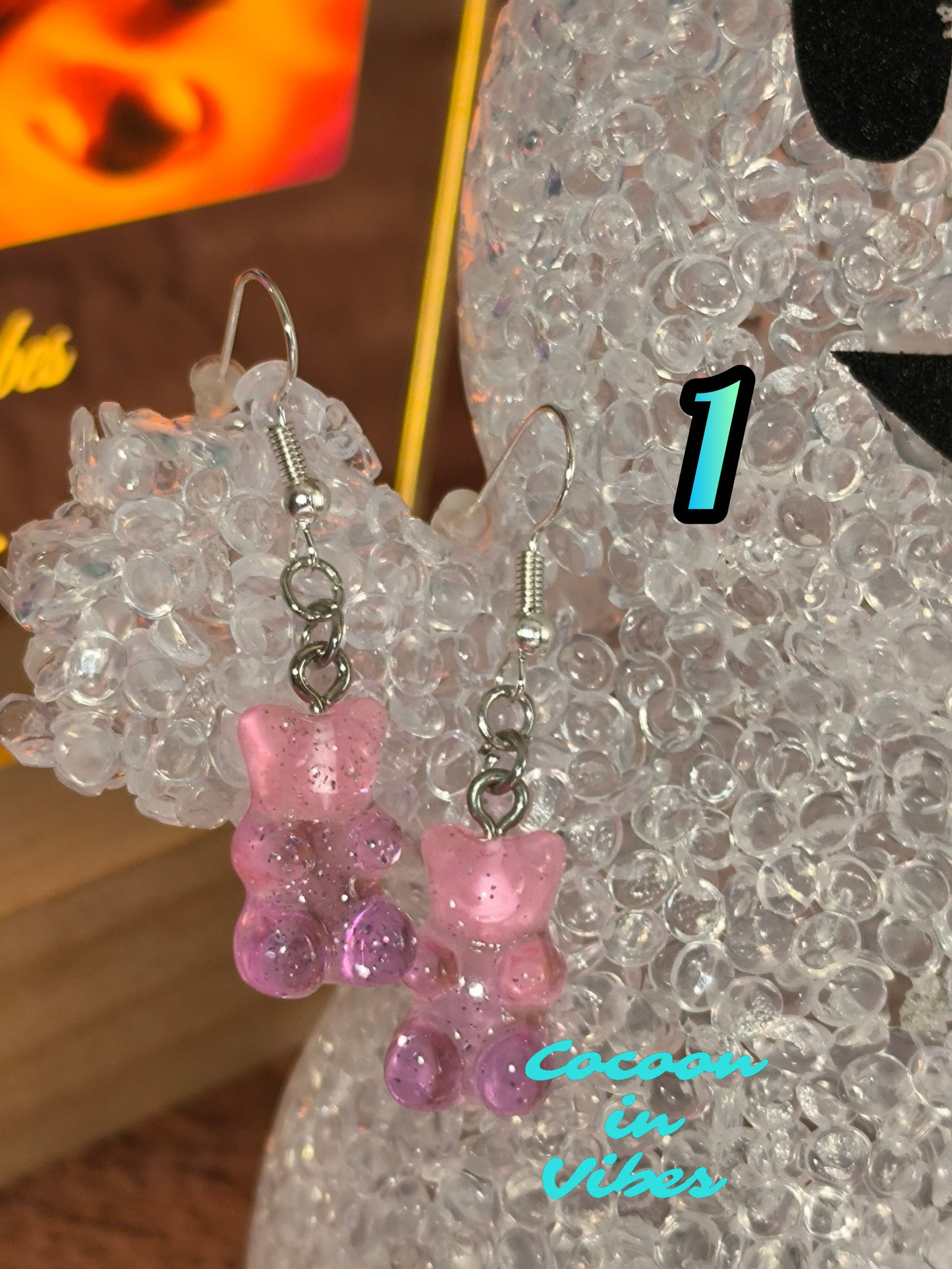 Boucles d’oreilles Nounours Gélifiés – N°1 Rose → Parme Translucide Pailleté (Création artisanale Cocoon In Vibes)