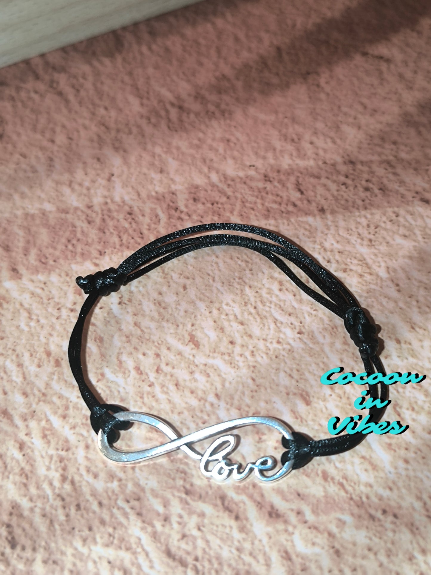 Bijoux de Couple Artisanaux – Infini Love, ajouré avec finesse