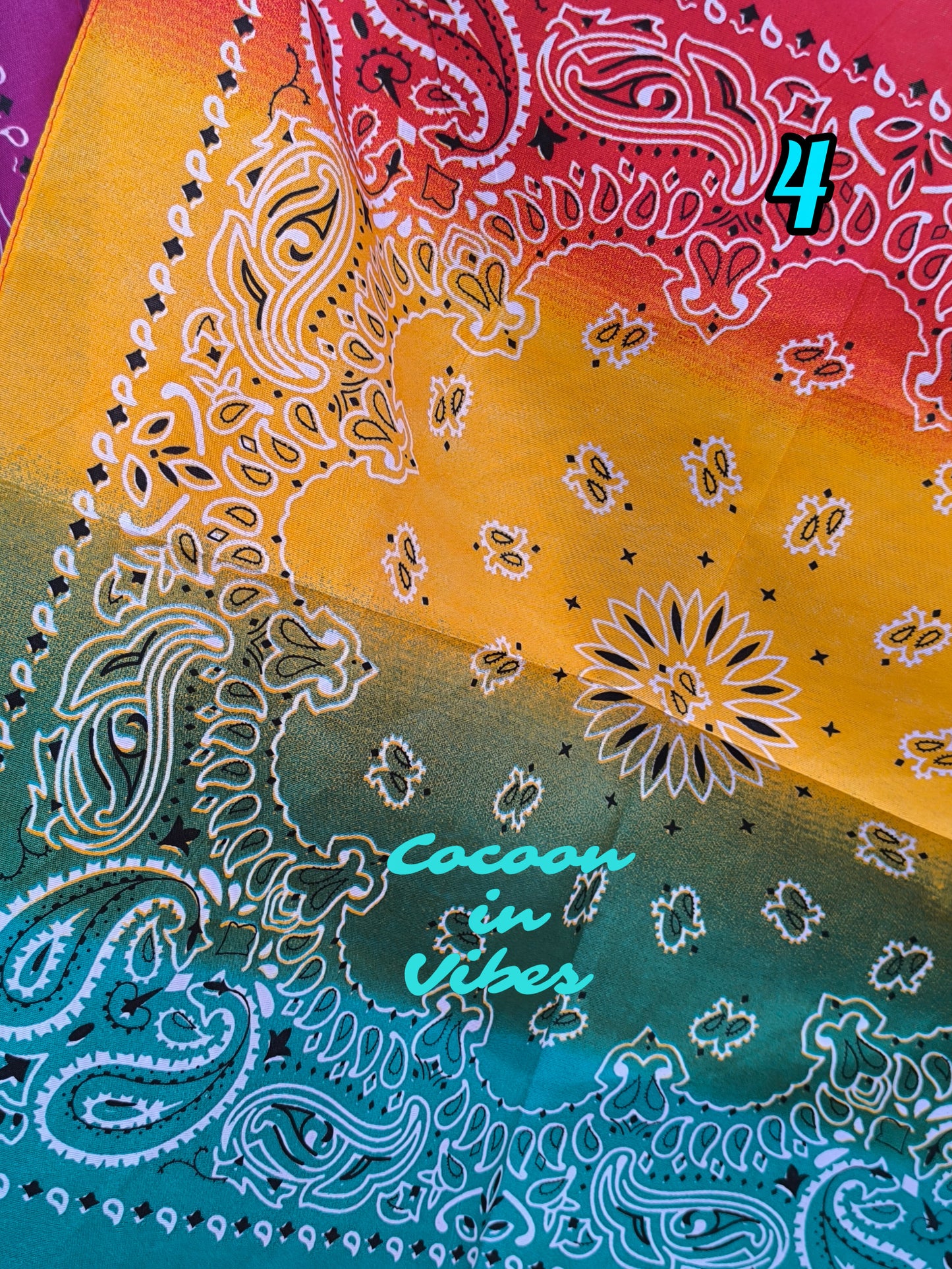 Les Bandanas Magiques de l’Été – L’Accessoire aux Mille Histoires
