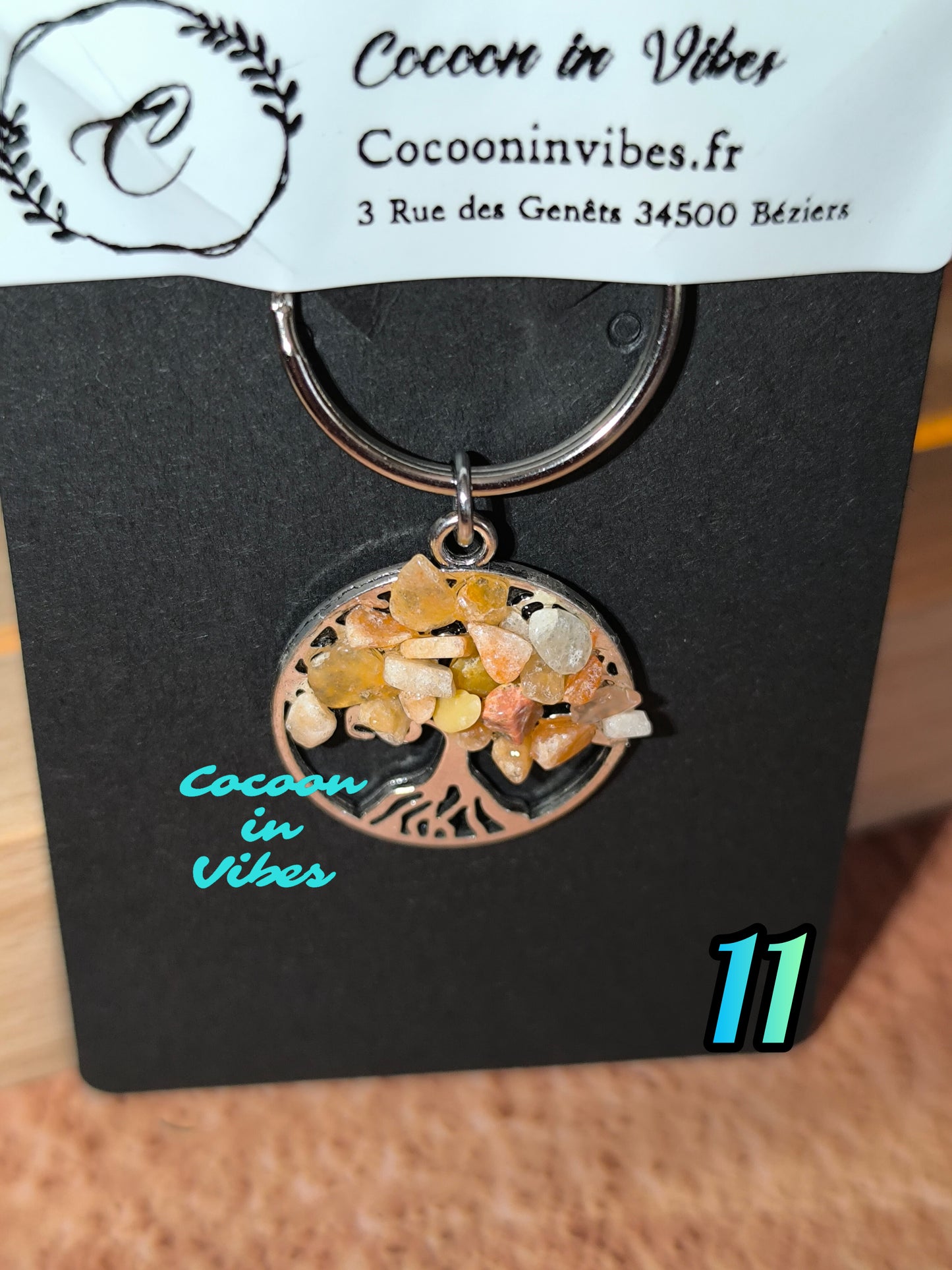 Porte-clés Arbre de Vie & pierres colorées – Un éclat de symbolique à emporter partout