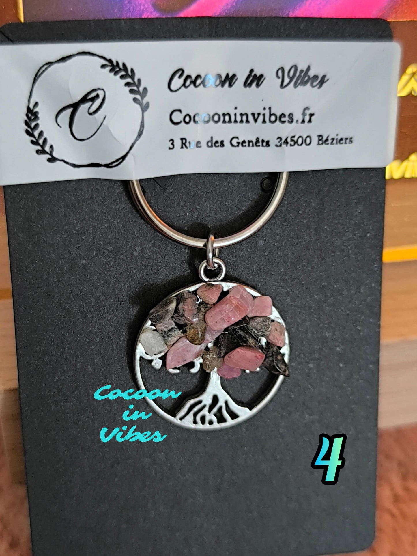 Porte-clés Arbre de Vie & pierres colorées – Un éclat de symbolique à emporter partout