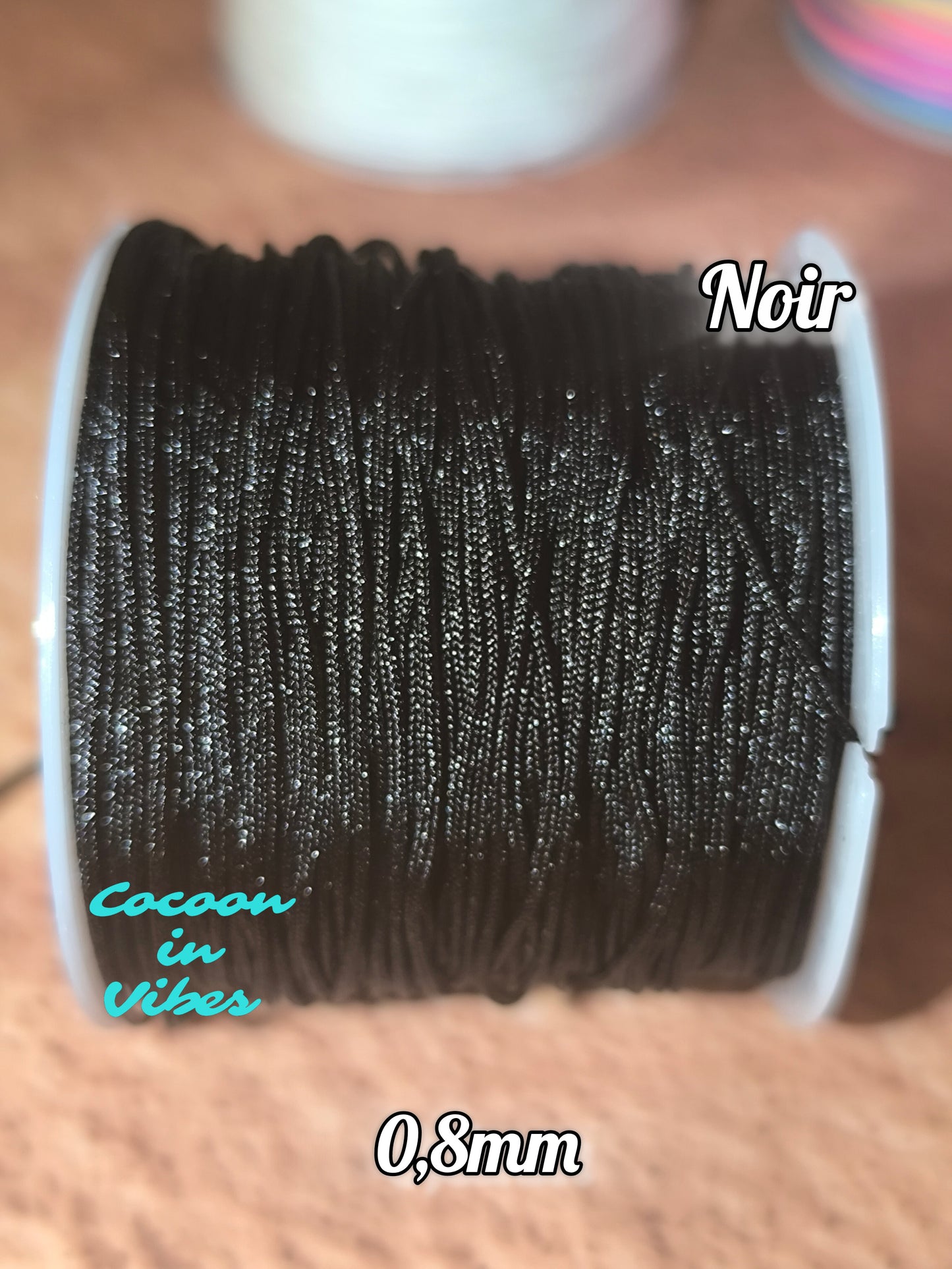 Bracelet “Dentelle Fine” en macramé – Entièrement réalisé à la main