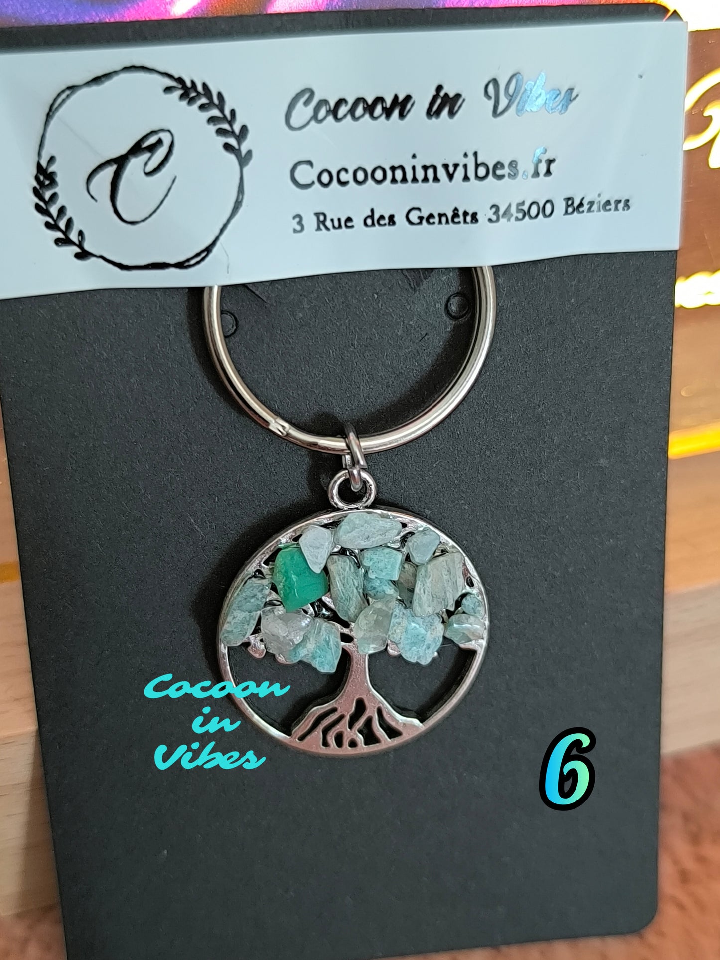 Porte-clés Arbre de Vie & pierres colorées – Un éclat de symbolique à emporter partout