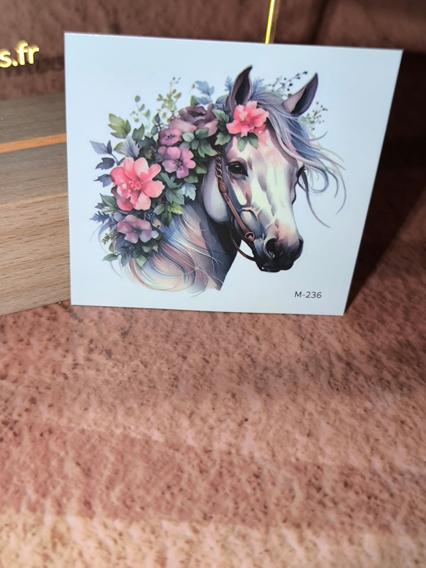 Tatouages Éphémères Chevaux & Fleurs – L’Esprit Libre sur la Peau