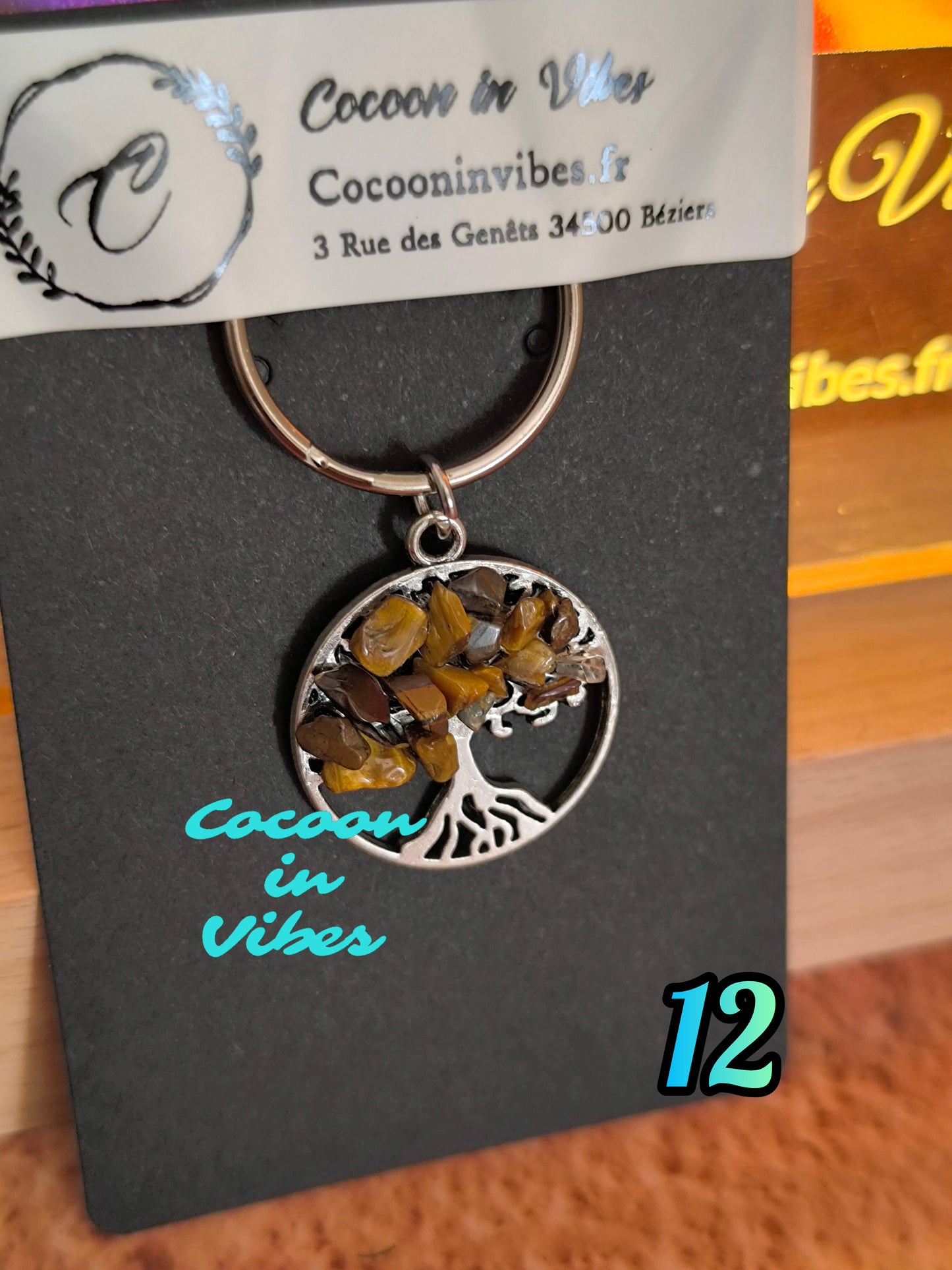 Porte-clés Arbre de Vie & pierres colorées – Un éclat de symbolique à emporter partout