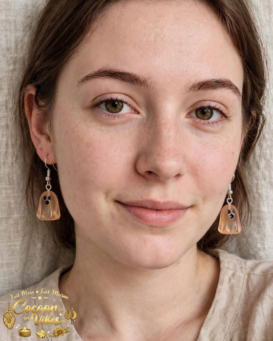 Boucles d’Oreilles Artisanales – Fantômes Phosphorescents Multicolores