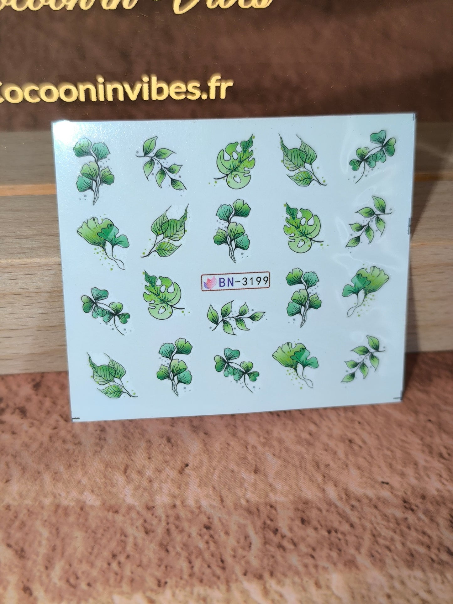 Stickers ongles Feuilles Tropicales & Oliviers - Vos ongles se mettent au vert… et à l’évasion