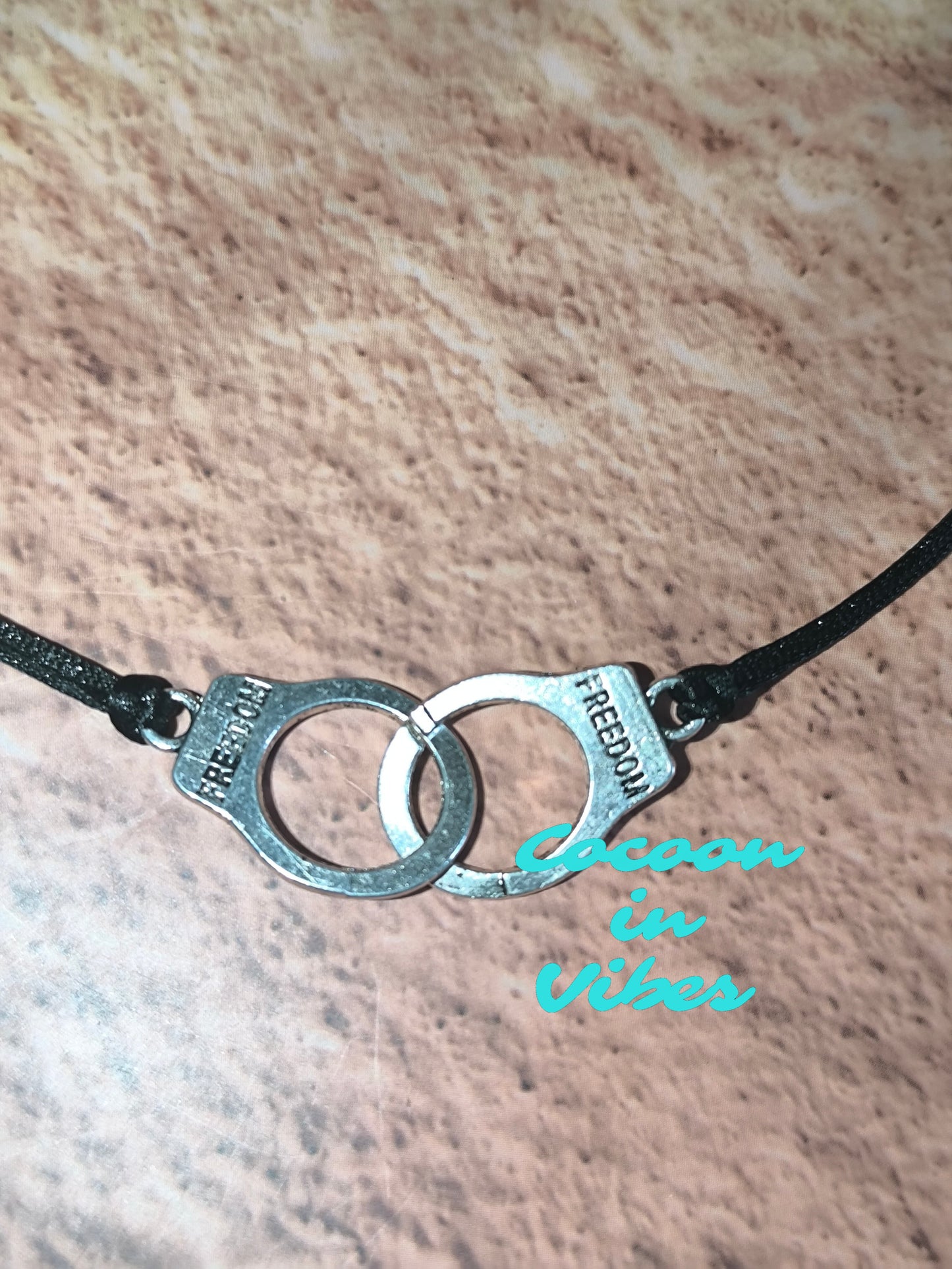 Bijoux de couple artisanaux – Menottes “Freedom”, sexy et stylés