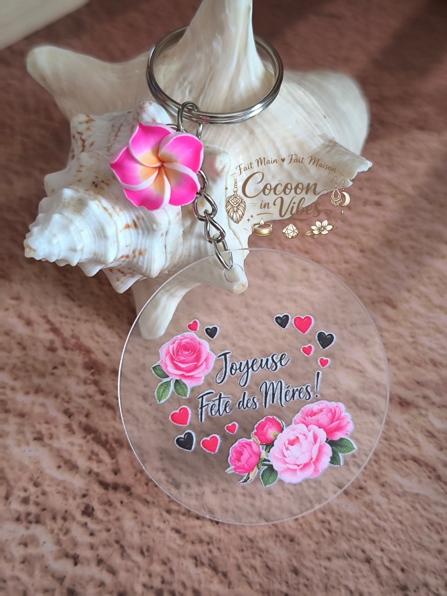 Porte-clé rond transparent “Fête des Mères – Doux Messages – Joyeuse Fête des Mères !” – Motifs Roses & Pivoines – Fleur décorative – Création fait main et modèle unique