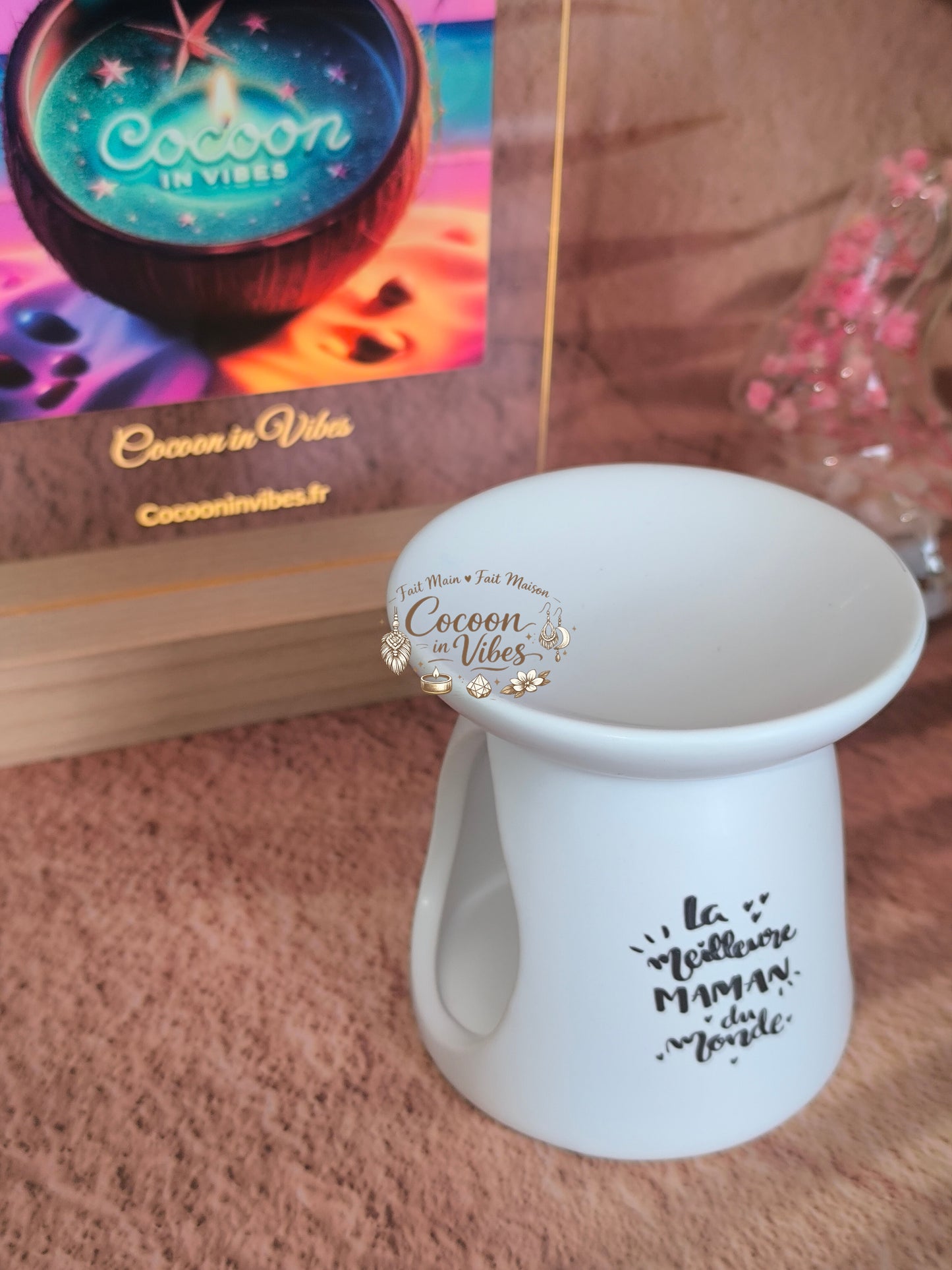 Brûleur Maman du Monde Blanc + 1 Fondant athypique OFFERT – Pièce unique, création artisanale Cocoon in Vibes