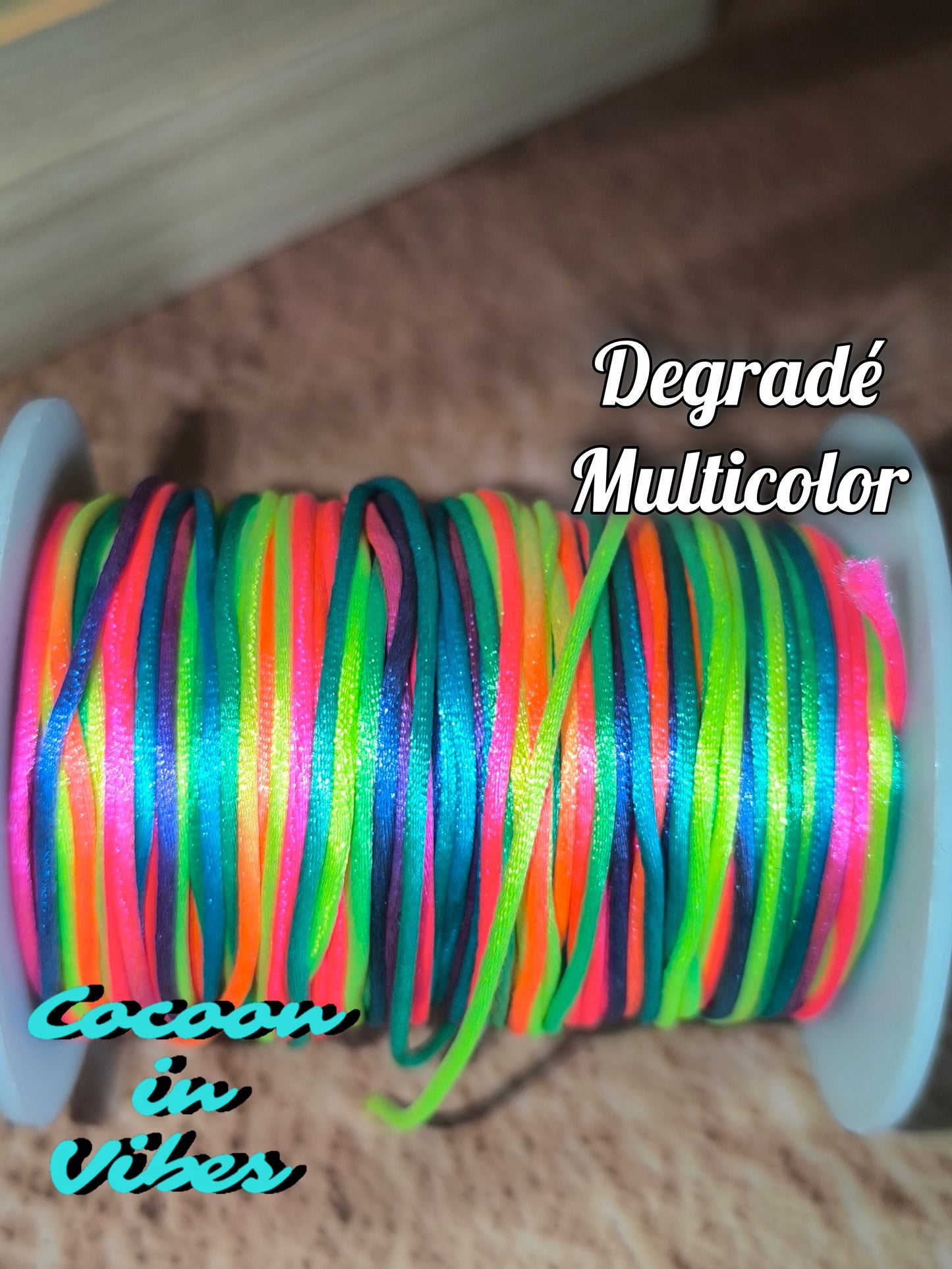 Bracelet Artisanal “Dentelle Satinée" – Parsemé de petits Cœurs