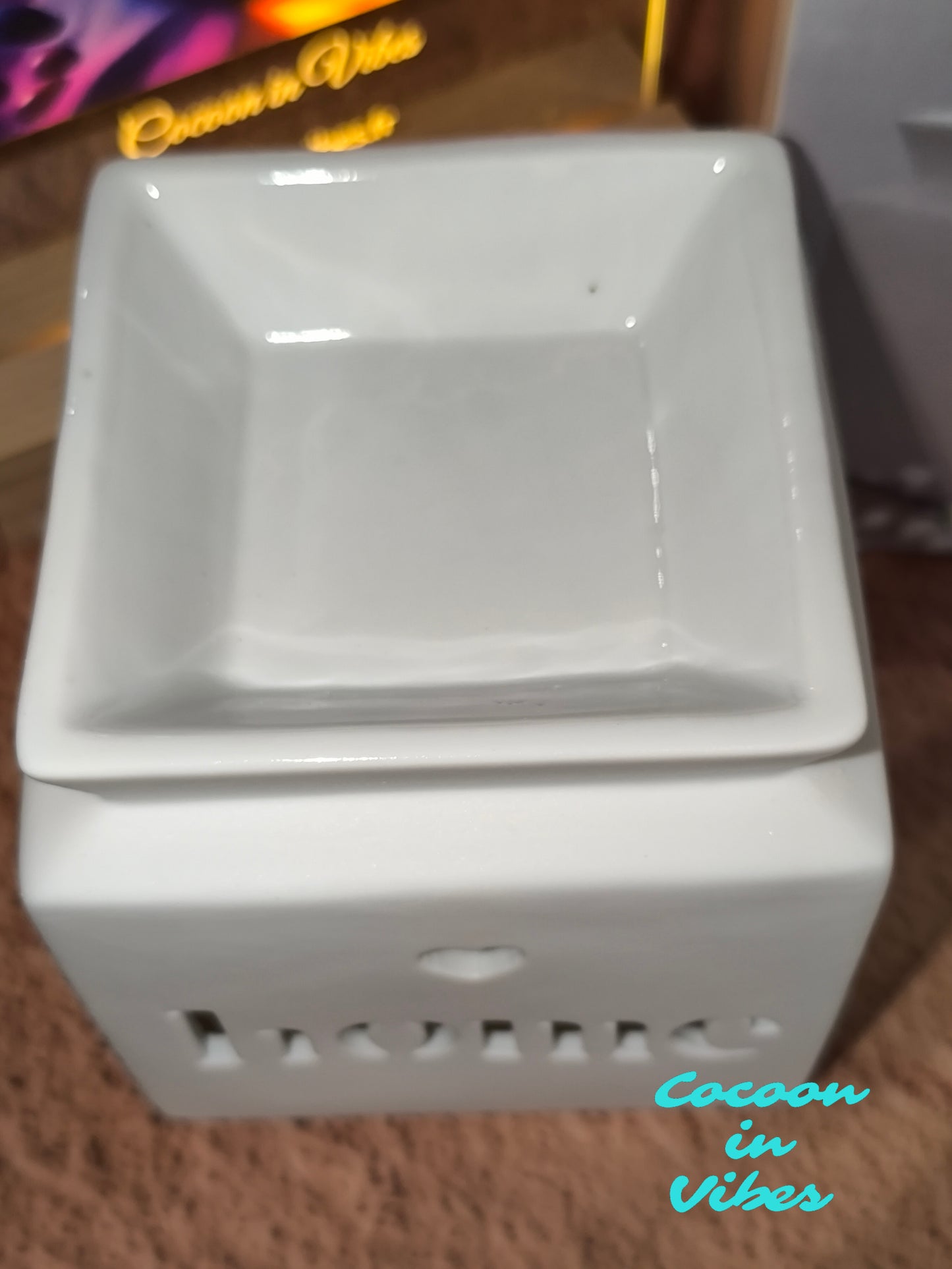 Diffuseur Carré "HOME" – Élégance et Cocooning