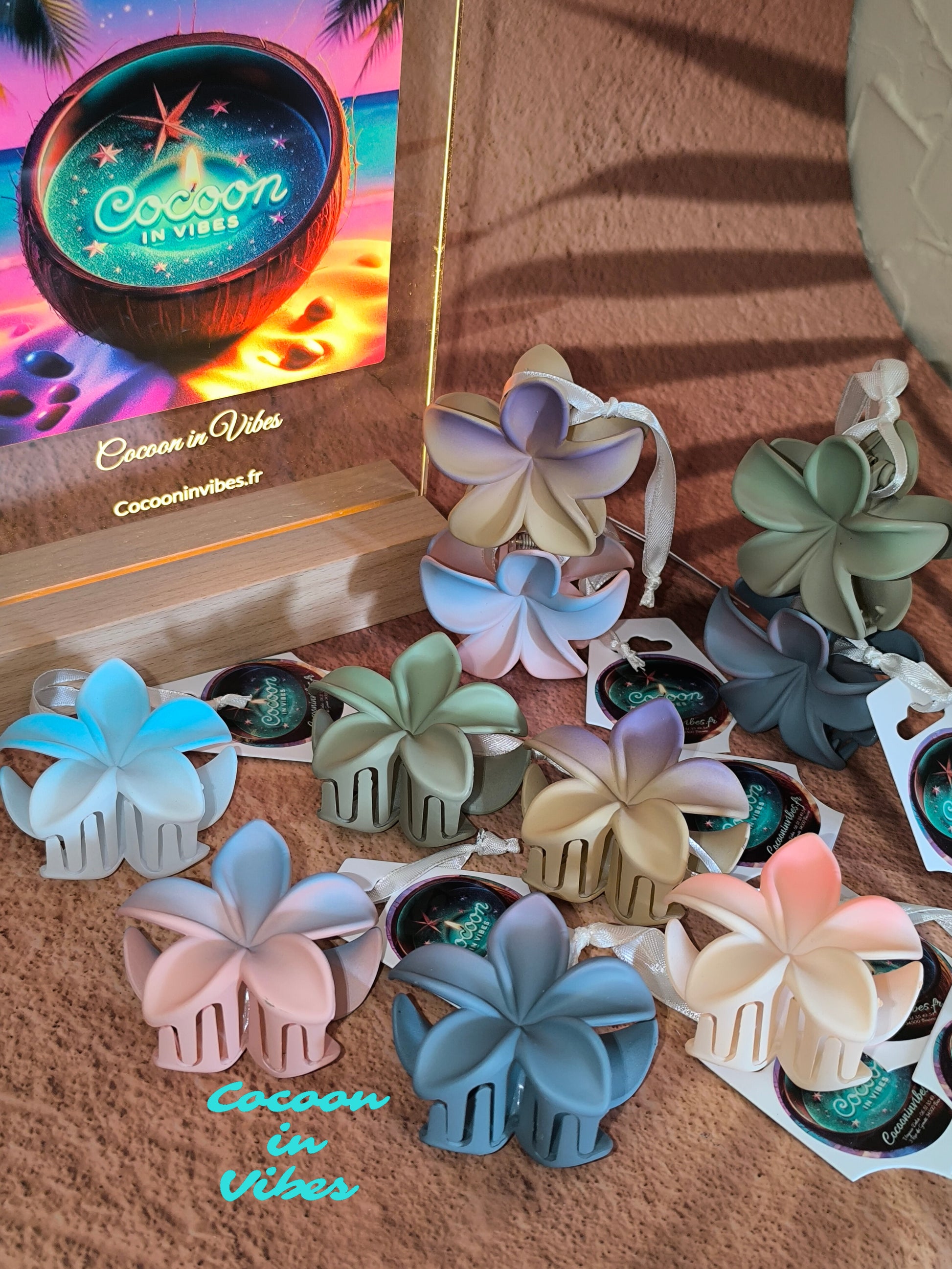 Pinces fleurs de Monoï dégradées 6 cm – Évasion sous les Tropiques… dans vos cheveux !