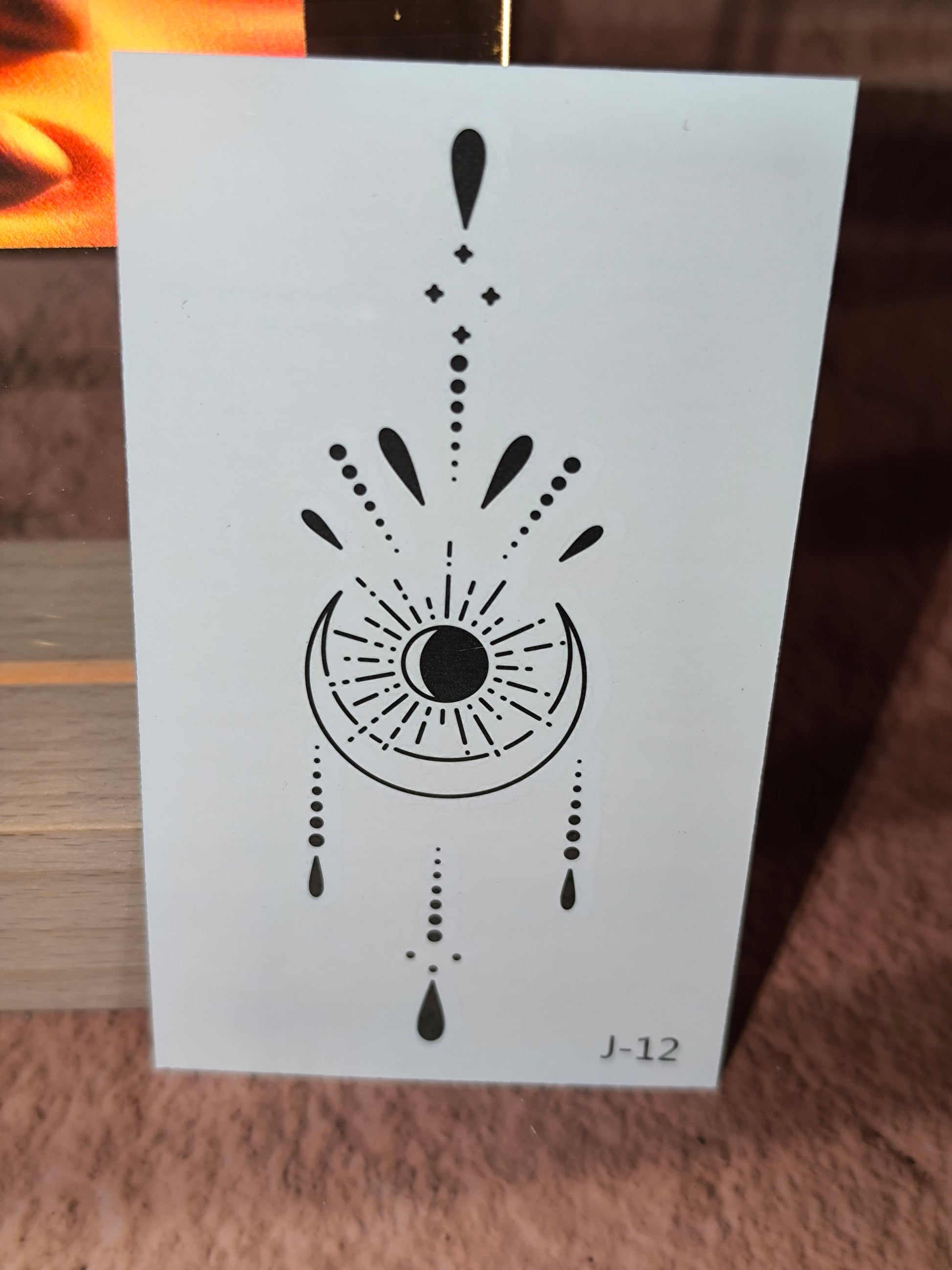 Tatouages Éphémères Spirituels – Fins, Discrets et Inspirants