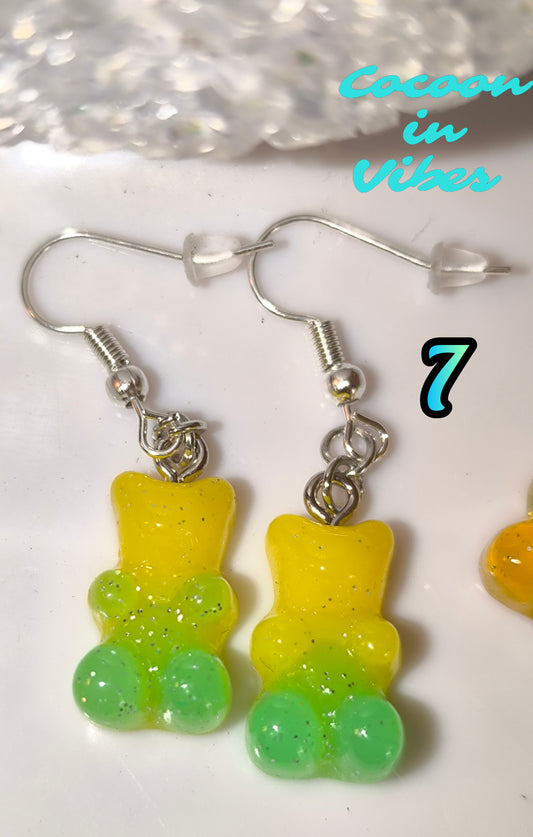 Boucles d’oreilles Nounours Gélifiés – N°7 Jaune → Vert Opaque Pailletée (Création artisanale Cocoon In Vibes)