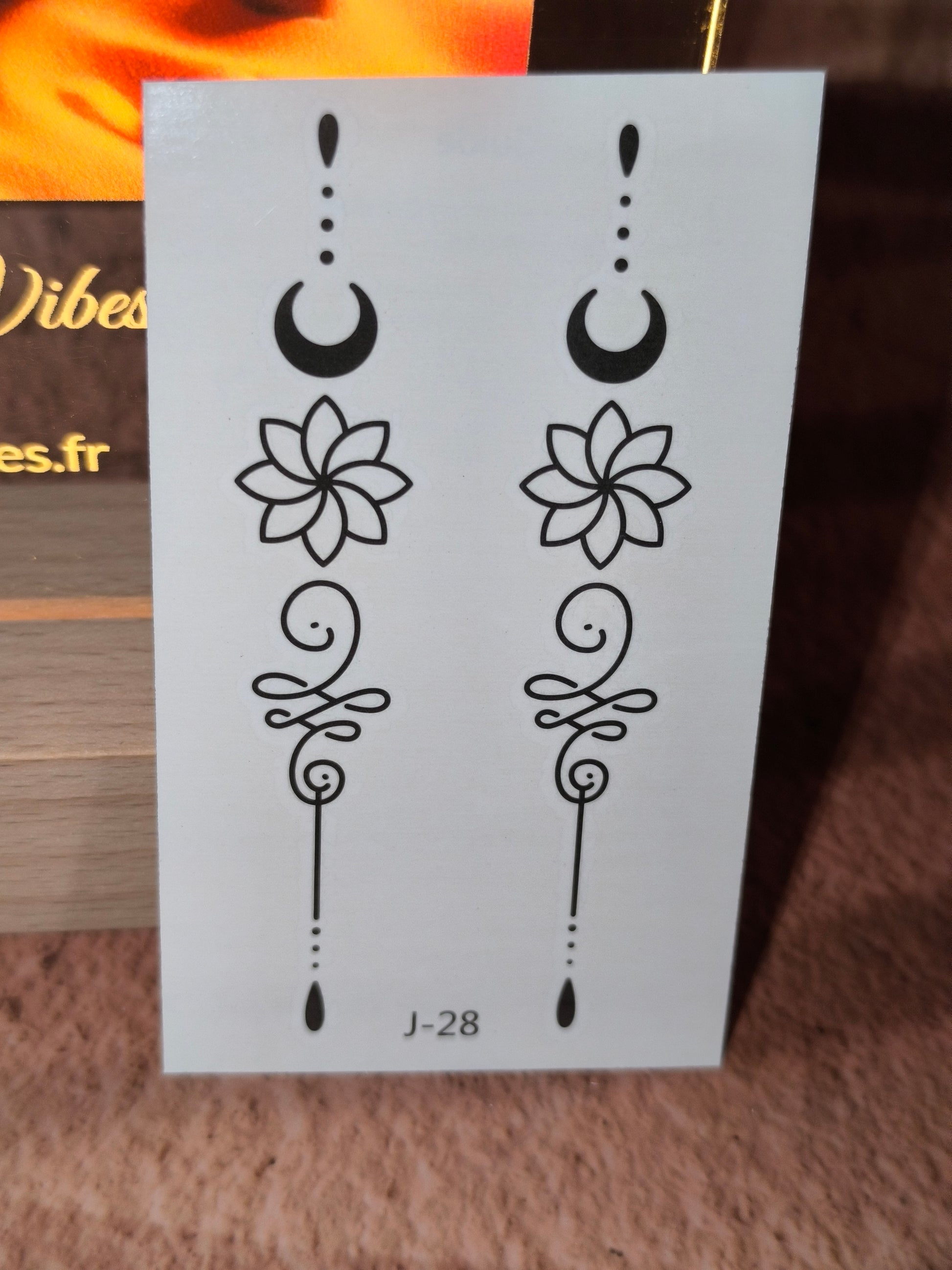Tatouages Éphémères Spirituels – Fins, Discrets et Inspirants