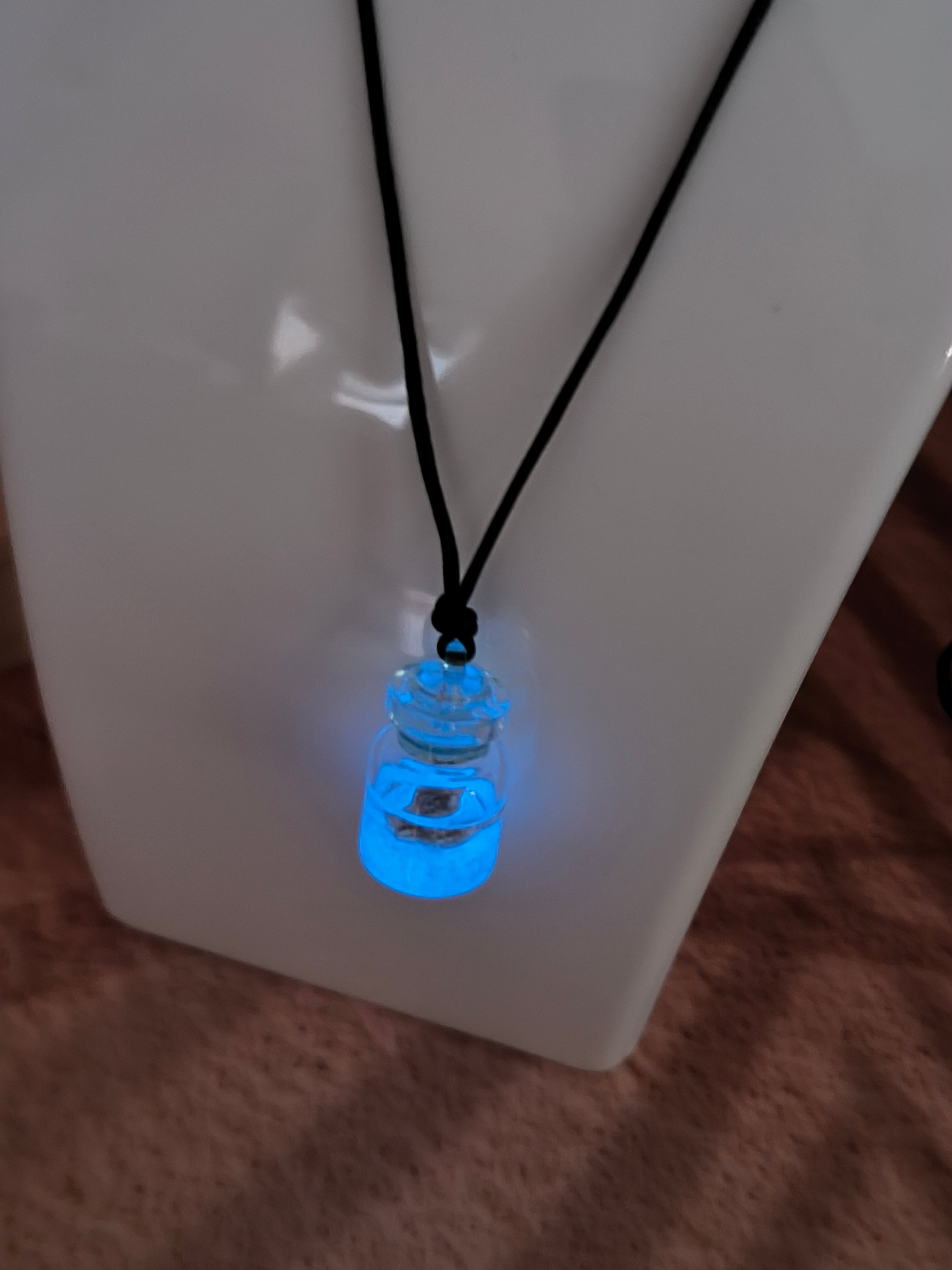 Colliers Phosphorescents Fiole Coquillage – Création Artisanale Cocoon In Vibes