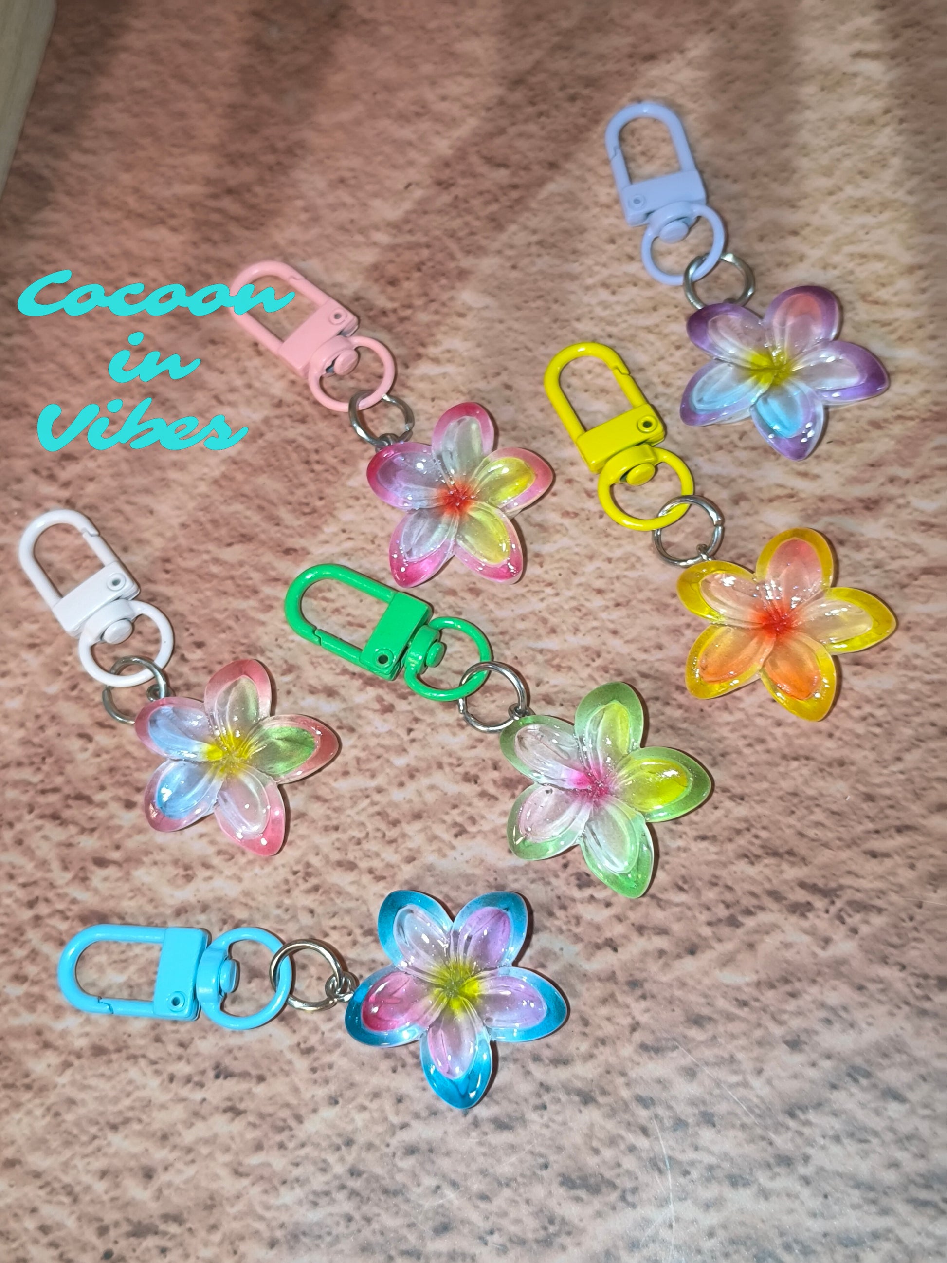 Bijoux de sac / Porte-clés Fleur de Monoï Multicolore - Éclat des îles au bout de vos clés