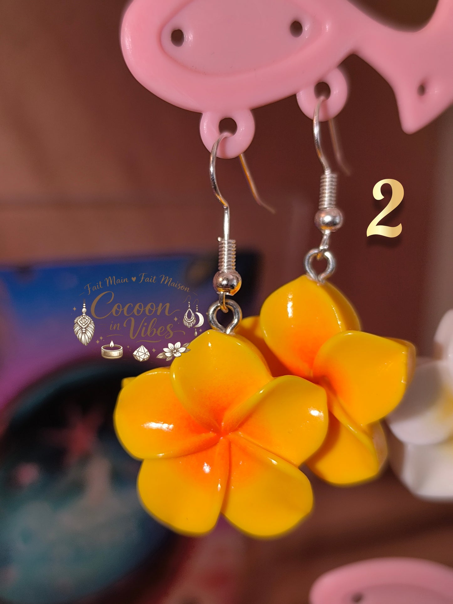 Boucles d’Oreilles "Fleurs de Monoï" — Création Artisanale
