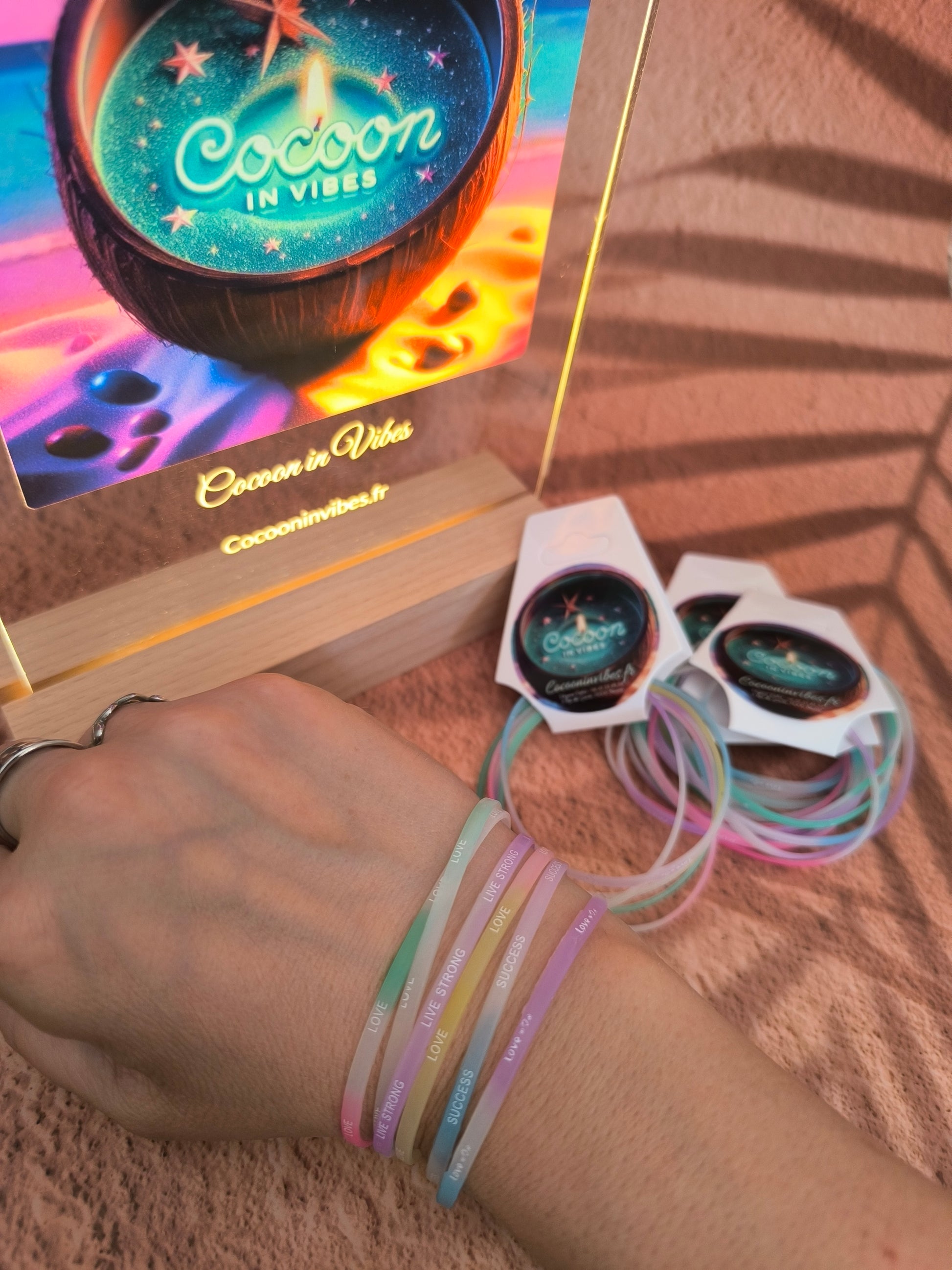Lot de 5 Bracelets Good Vibes Phosphrescents