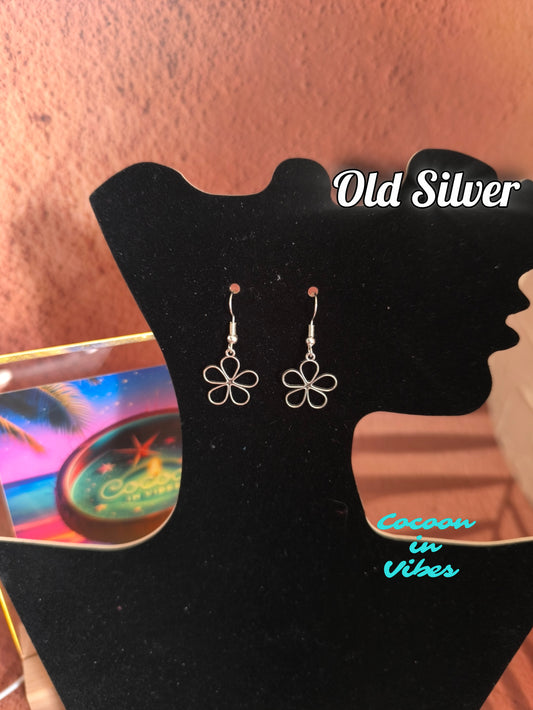 Boucles d’oreilles artisanales fleurs “Soléa” – Acier inoxydable, 5 coloris, Signature by Cocoon in Vibes