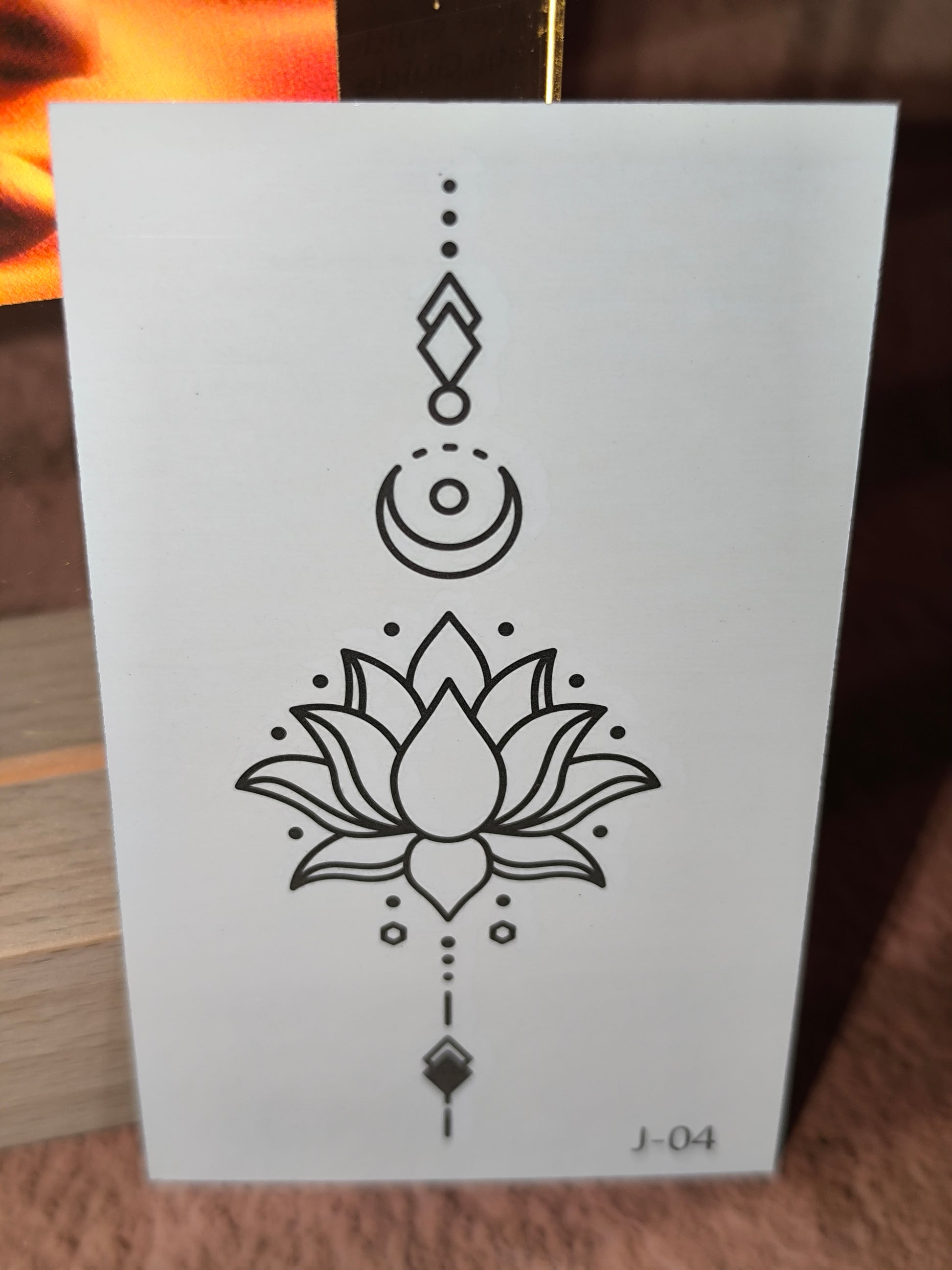 Tatouages Éphémères Spirituels – Fins, Discrets et Inspirants