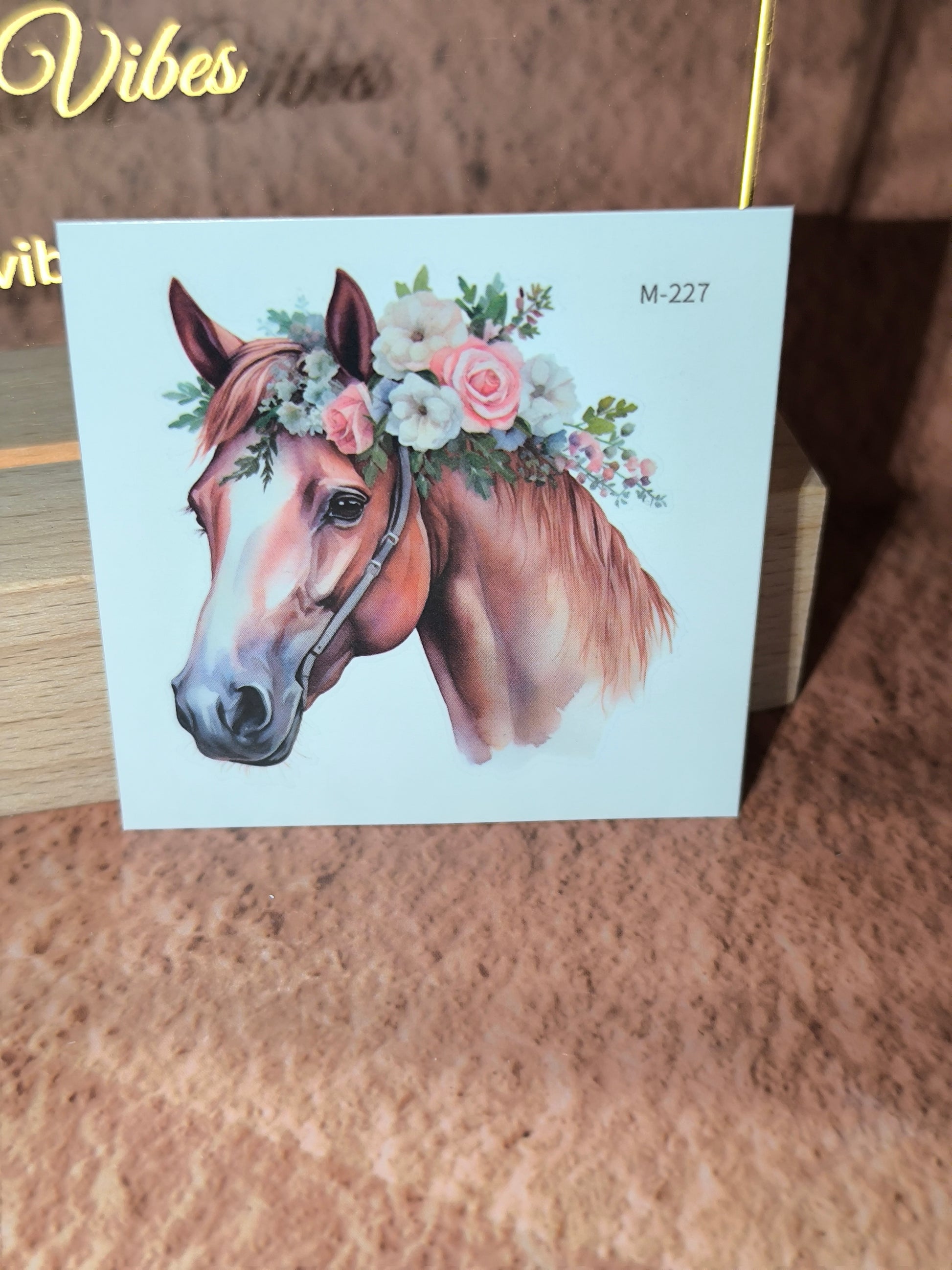 Tatouages Éphémères Chevaux & Fleurs – L’Esprit Libre sur la Peau