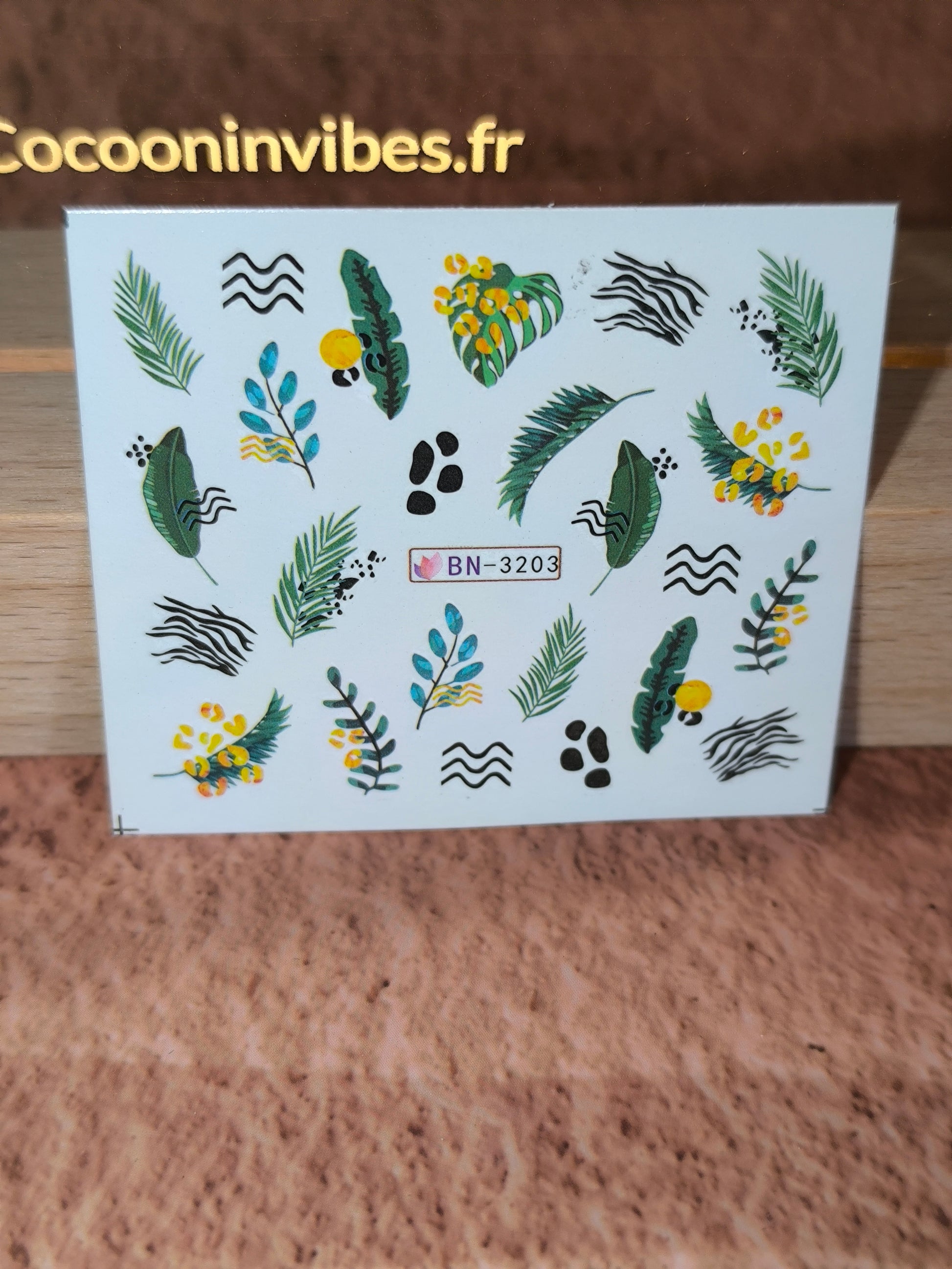 Stickers ongles Feuilles Tropicales & Oliviers - Vos ongles se mettent au vert… et à l’évasion