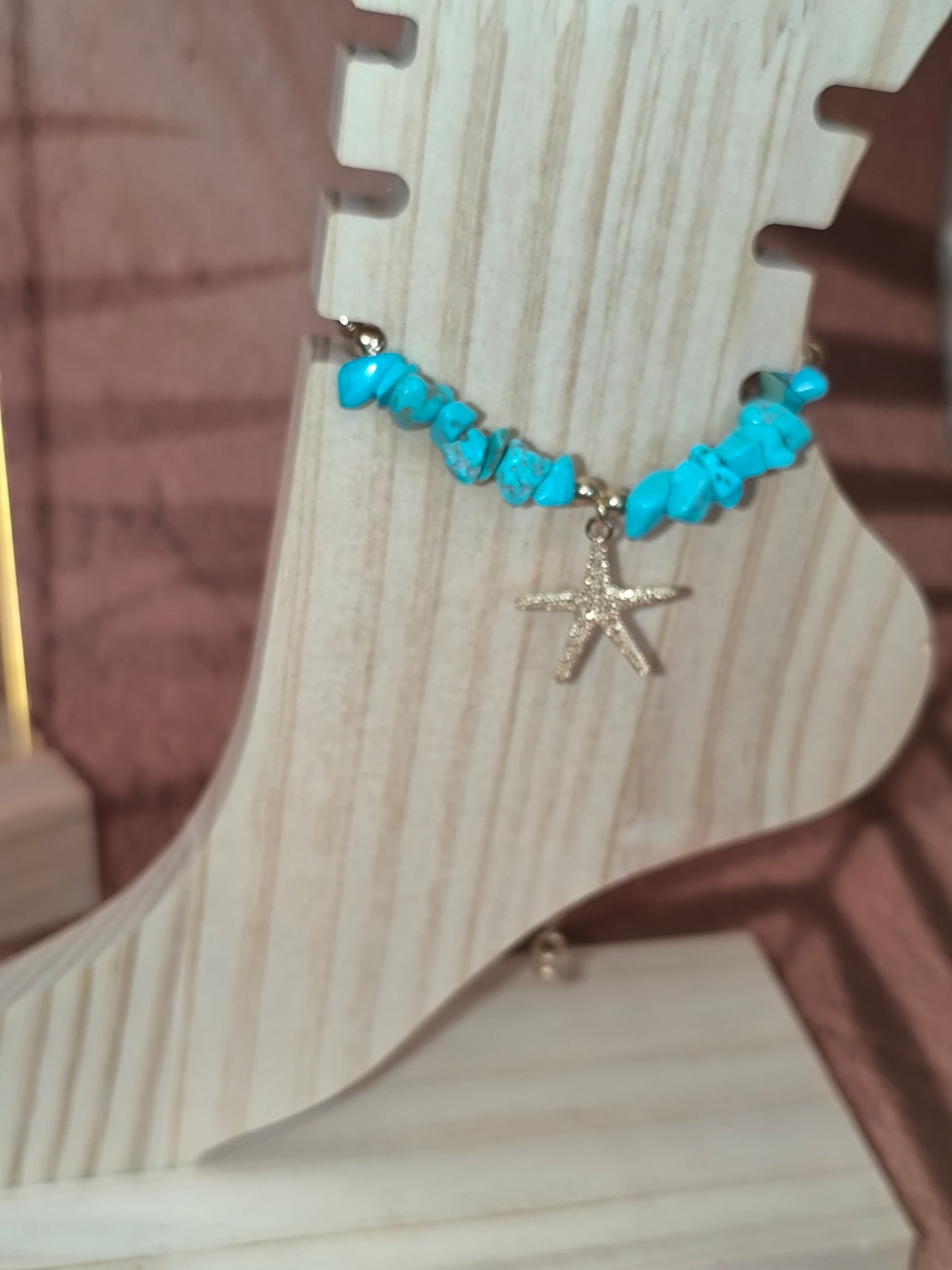 Chaine de Cheville Bohème – Turquoise, Céramique & Pendentifs Marins