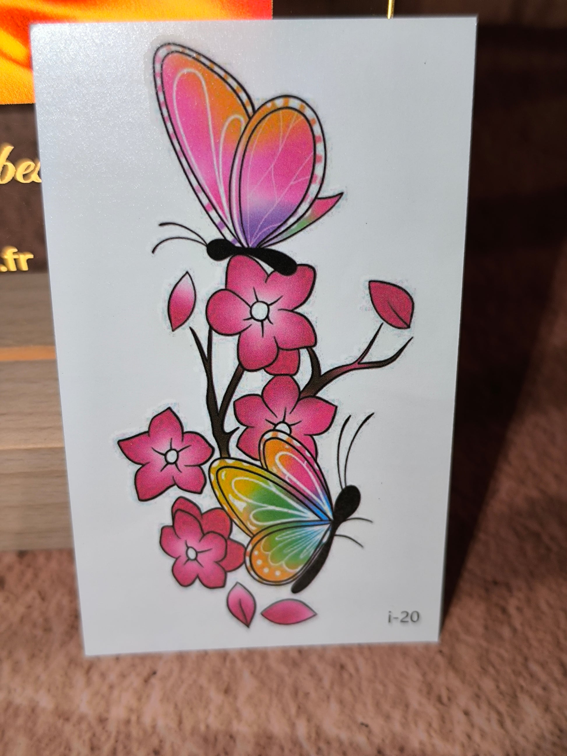 Tatouages Éphémères Papillons Ombrés – Légèreté et Poésie en 3D