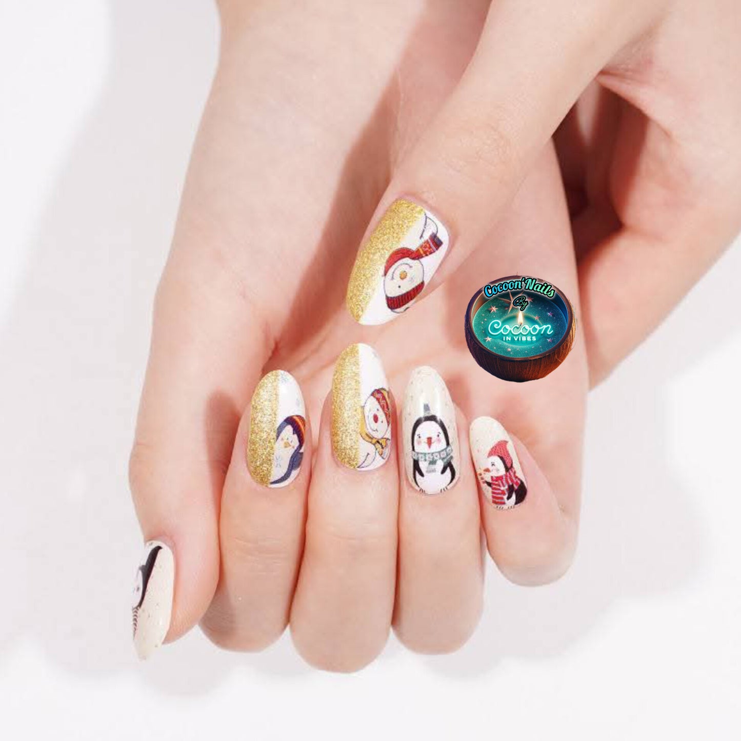 Cocoon’Nails – Golden Penguin : un hiver scintillant au bout des doigts