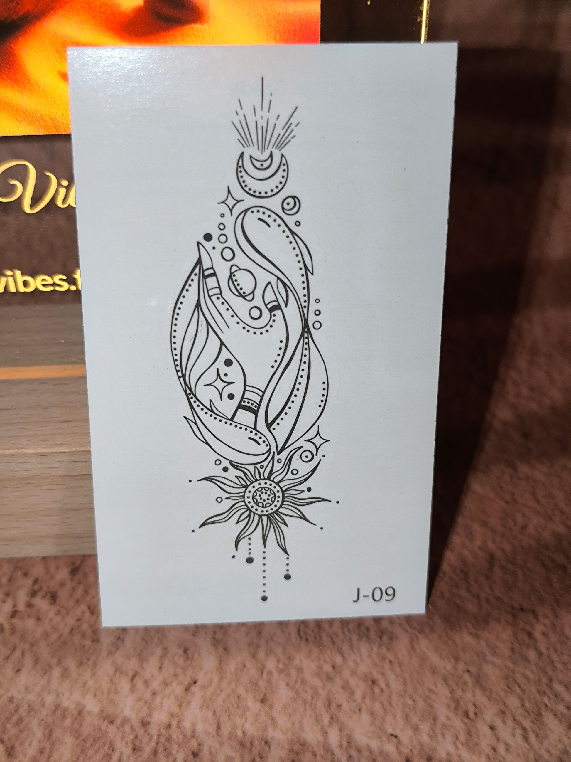 Tatouages Éphémères Spirituels – Fins, Discrets et Inspirants