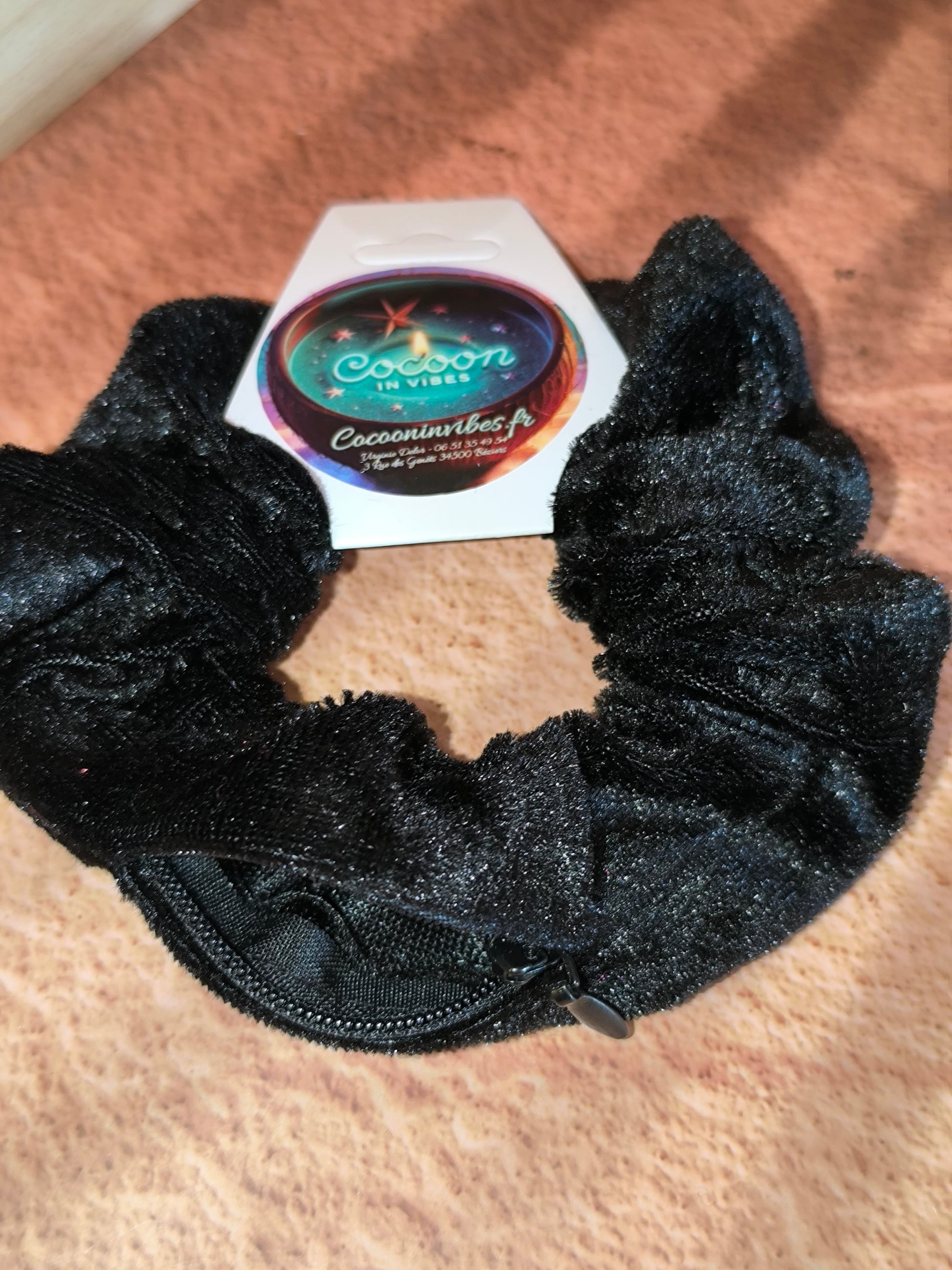 Chouchou Secret en Velours – Avec Poche Cachée Zippée