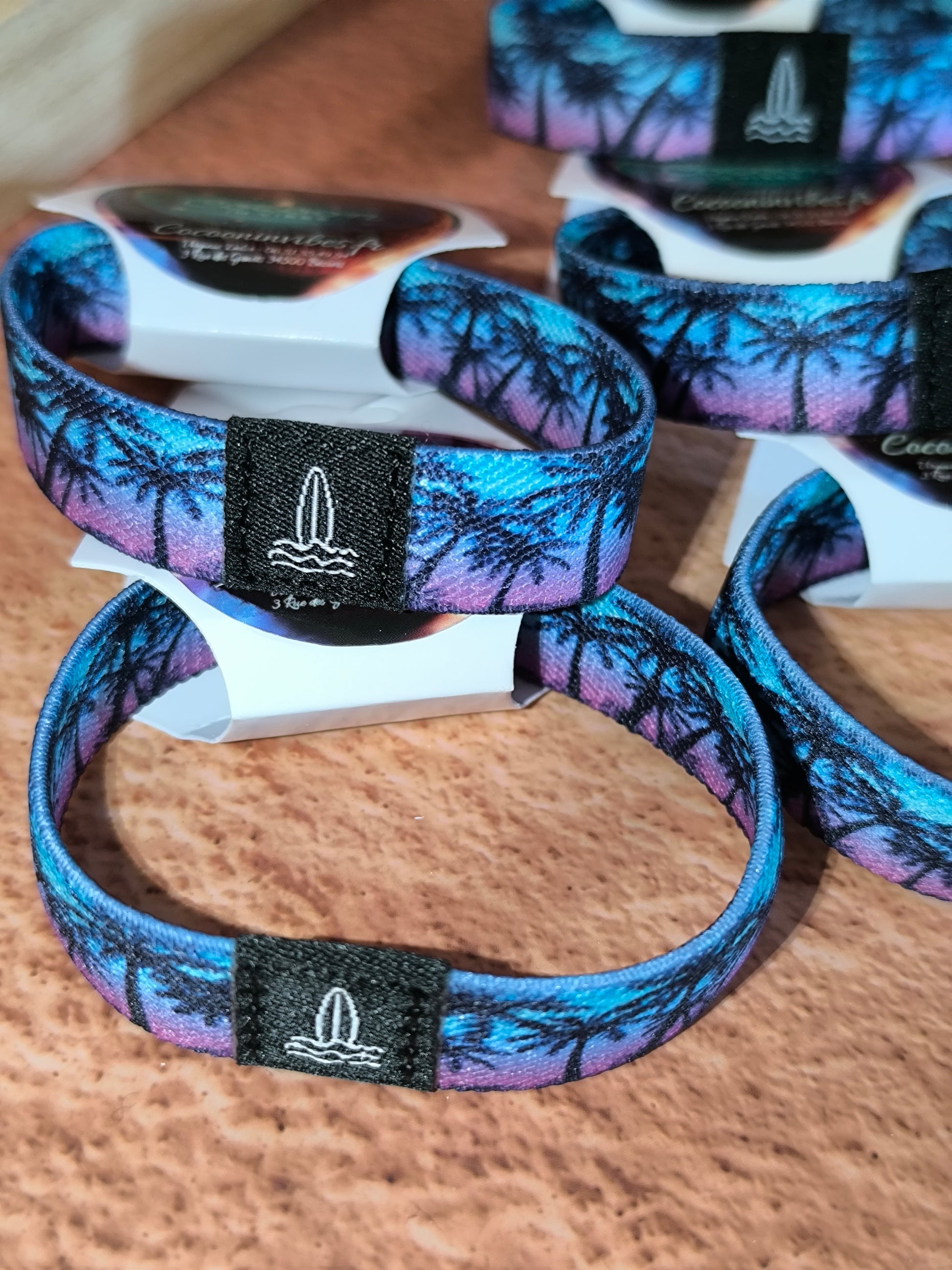 Bracelet de Plage Surfeur – Élastique Réversible Palmiers Sunset