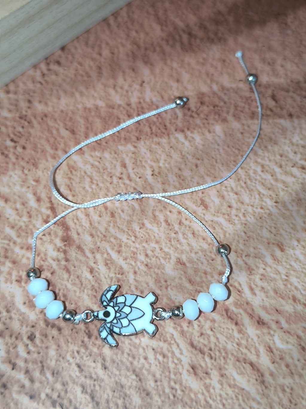 Bracelet Enfant Tortue Colorée – Esprit Plage & Aventure