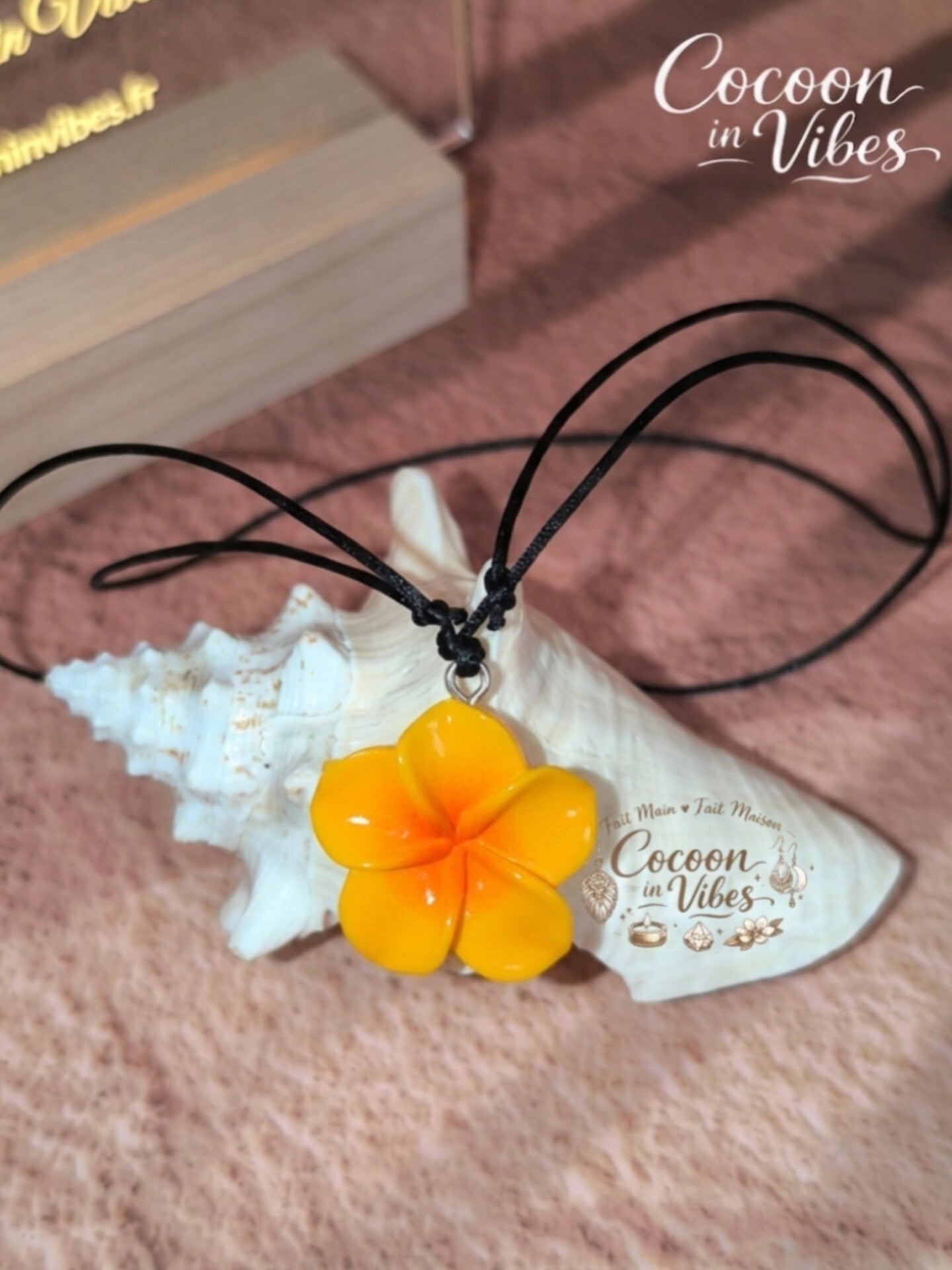 Collier Ras-de-cou & Parure Fleur de Monoï - Fait Main
