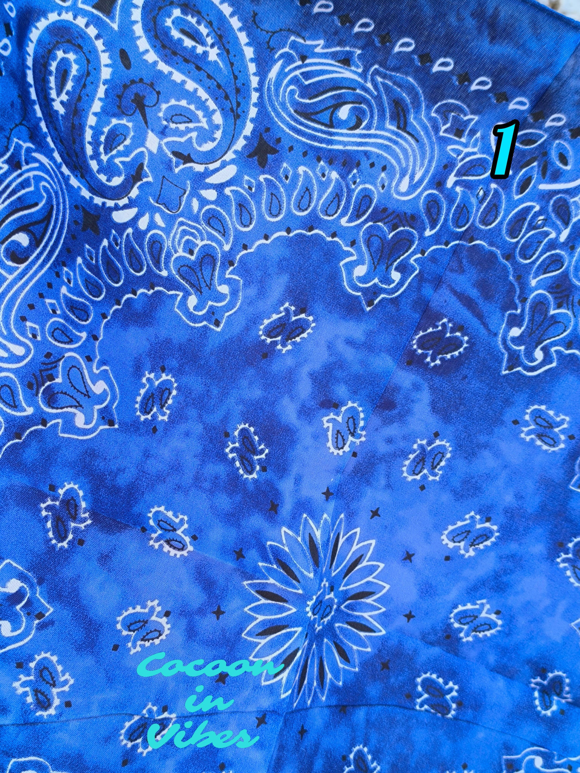 Les Bandanas Tie & Dye – Quand les couleurs dansent