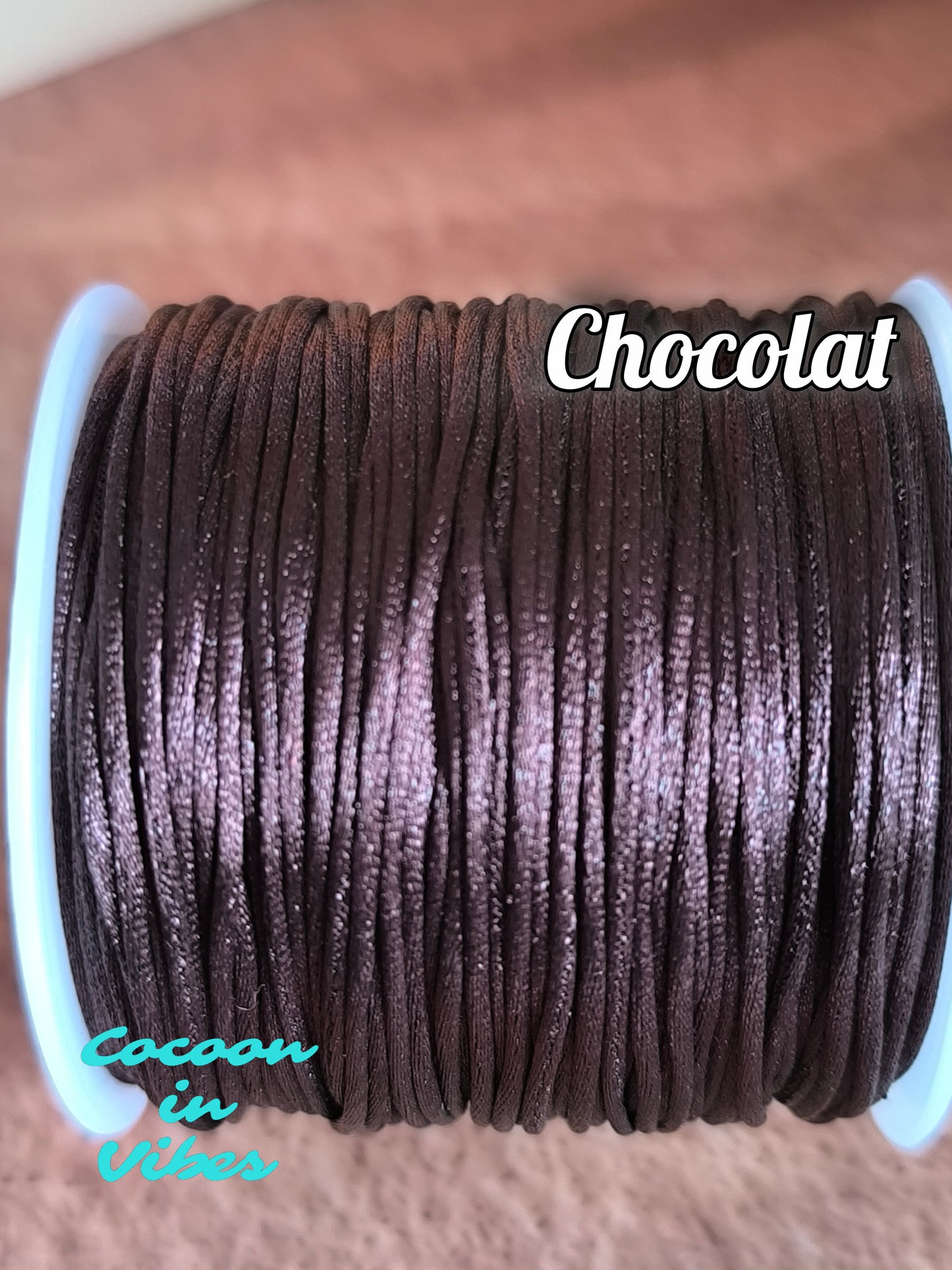 Bracelet Artisanal “Dentelle Satinée" – Parsemé de petits Cœurs