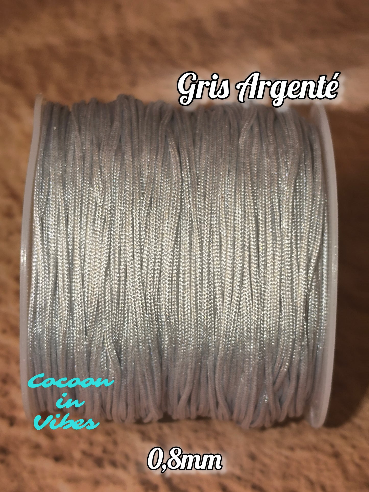 Bracelet Artisanal “Dentelle Fine Étoilée” en Macramé – Trois Or