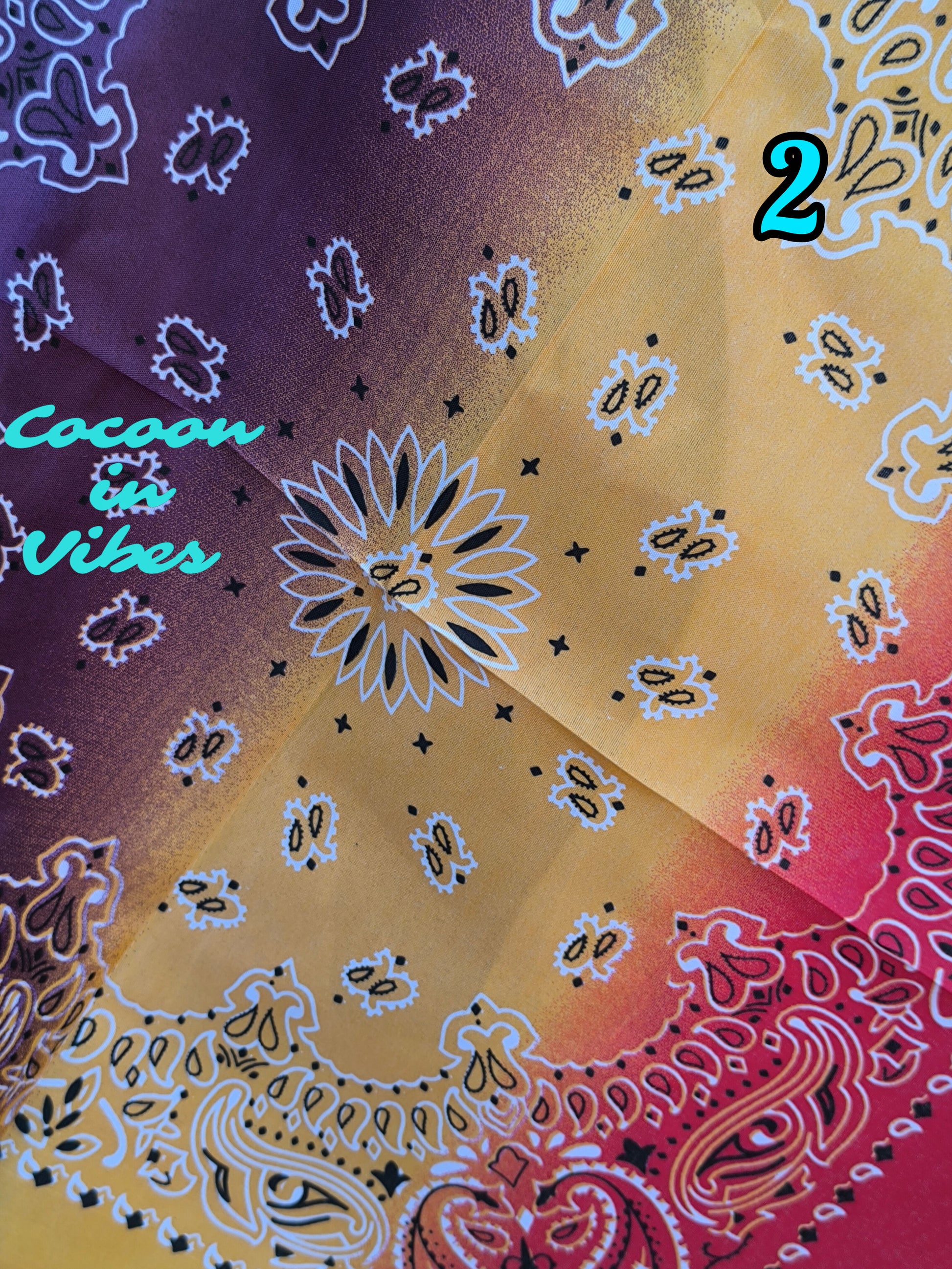 Les Bandanas Magiques de l’Été – L’Accessoire aux Mille Histoires