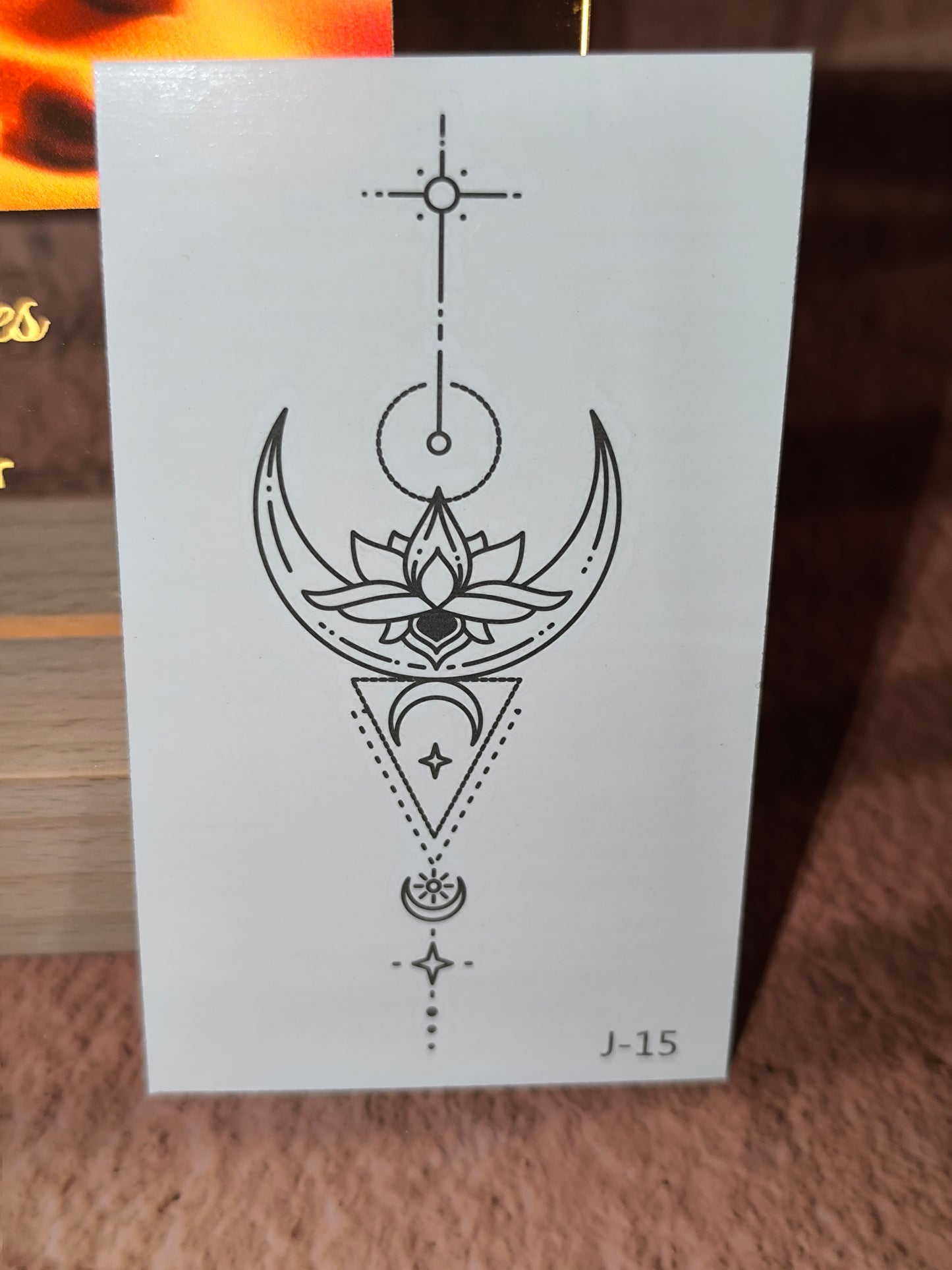 Tatouages Éphémères Spirituels – Fins, Discrets et Inspirants