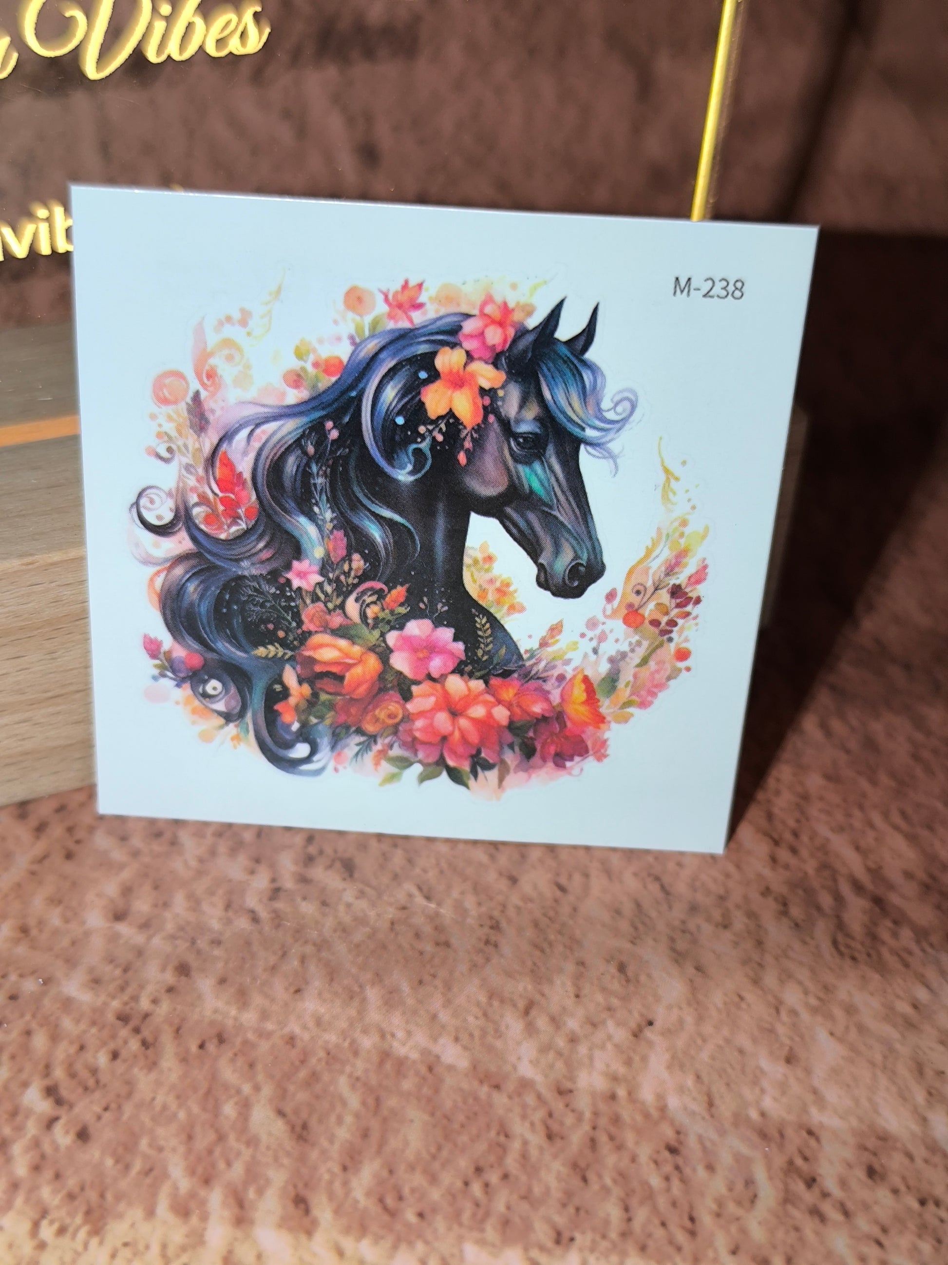 Tatouages Éphémères Chevaux & Fleurs – L’Esprit Libre sur la Peau